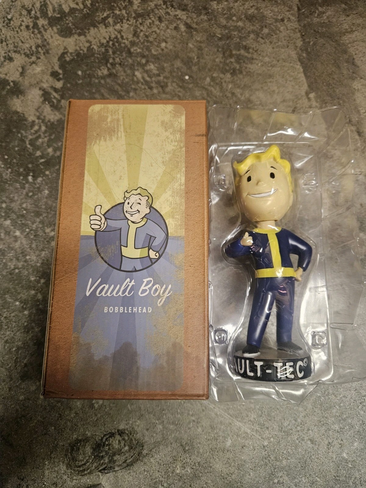 RARE Fallout Vault Boy Bobblehead 7" Thumbs Up Vault 111