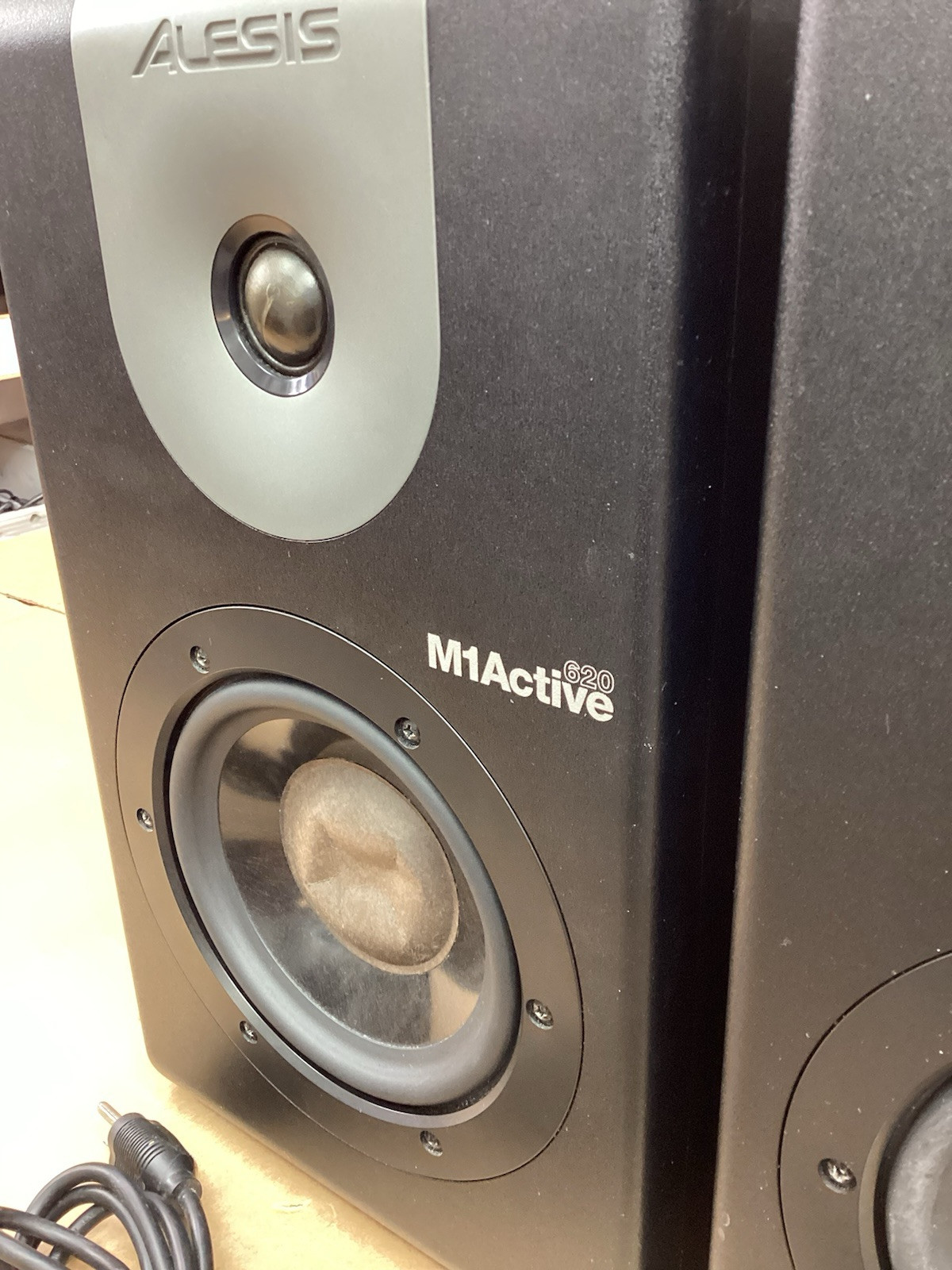 (Pair) Alesis M1 Active 620 Powered Studio Monitor Speaker Tested