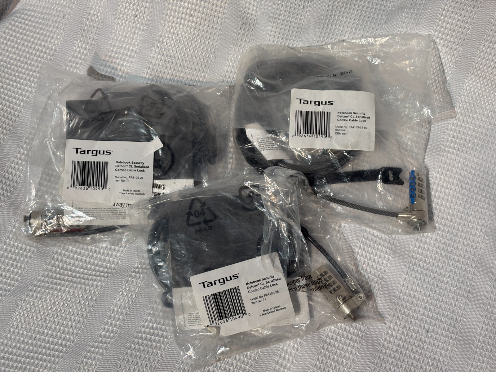 Targus PA410S Notebook Security DEFCON CL Serialized Combo Cable Lock, Lot of 3