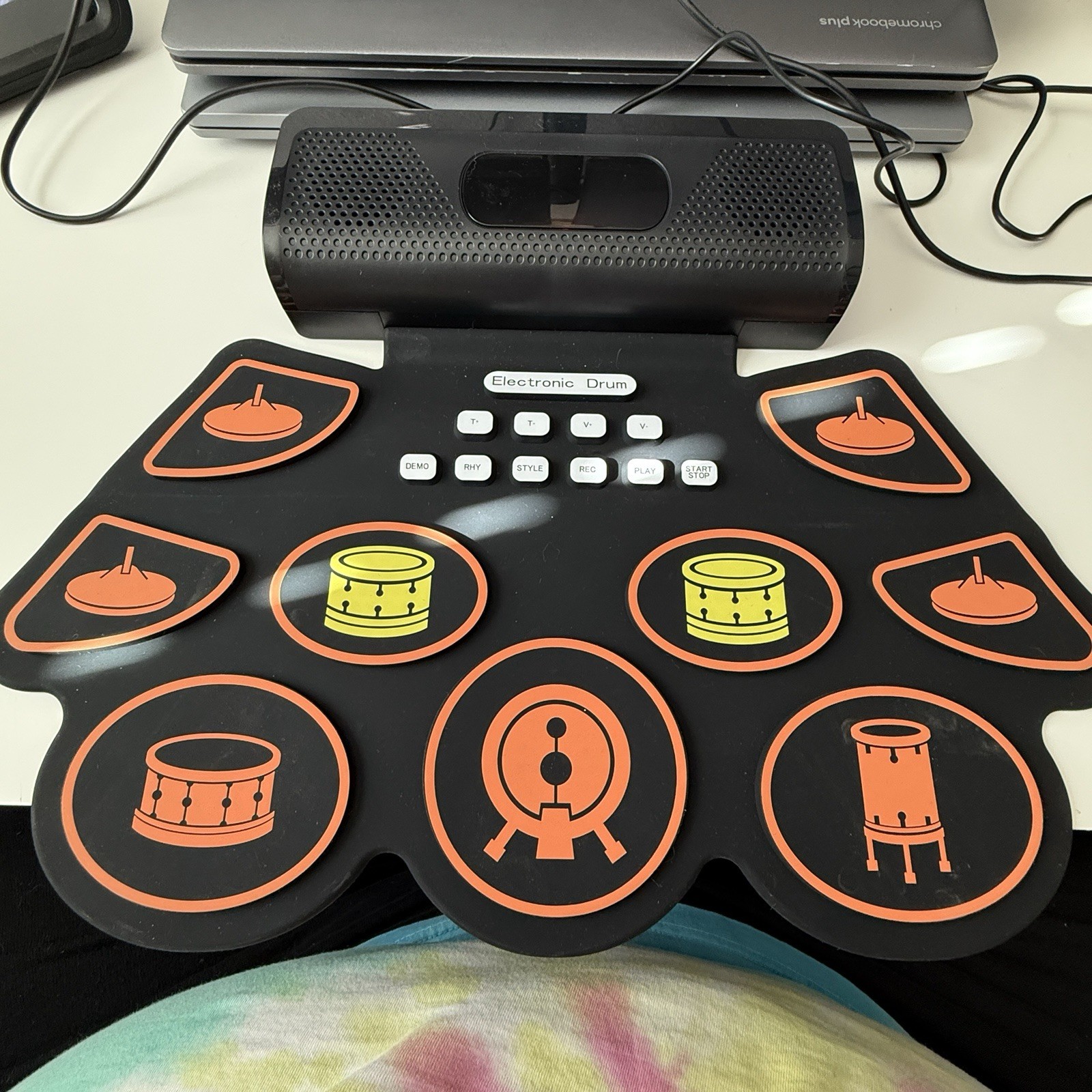 9-Pad Electronic Roll-Up Drum Kit Pedals Rechargeable Portable USB Set Digital