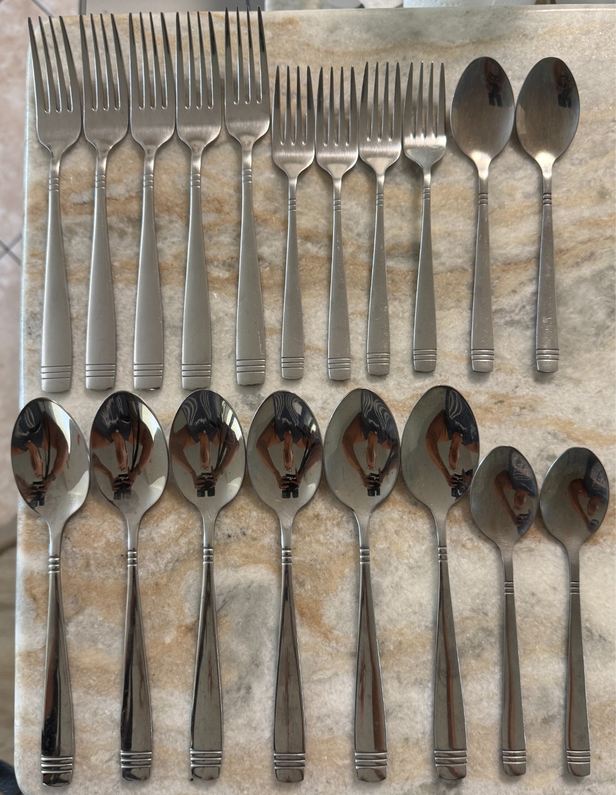 Palmore Stainless by Gibson 3 bands 19pc set silverware