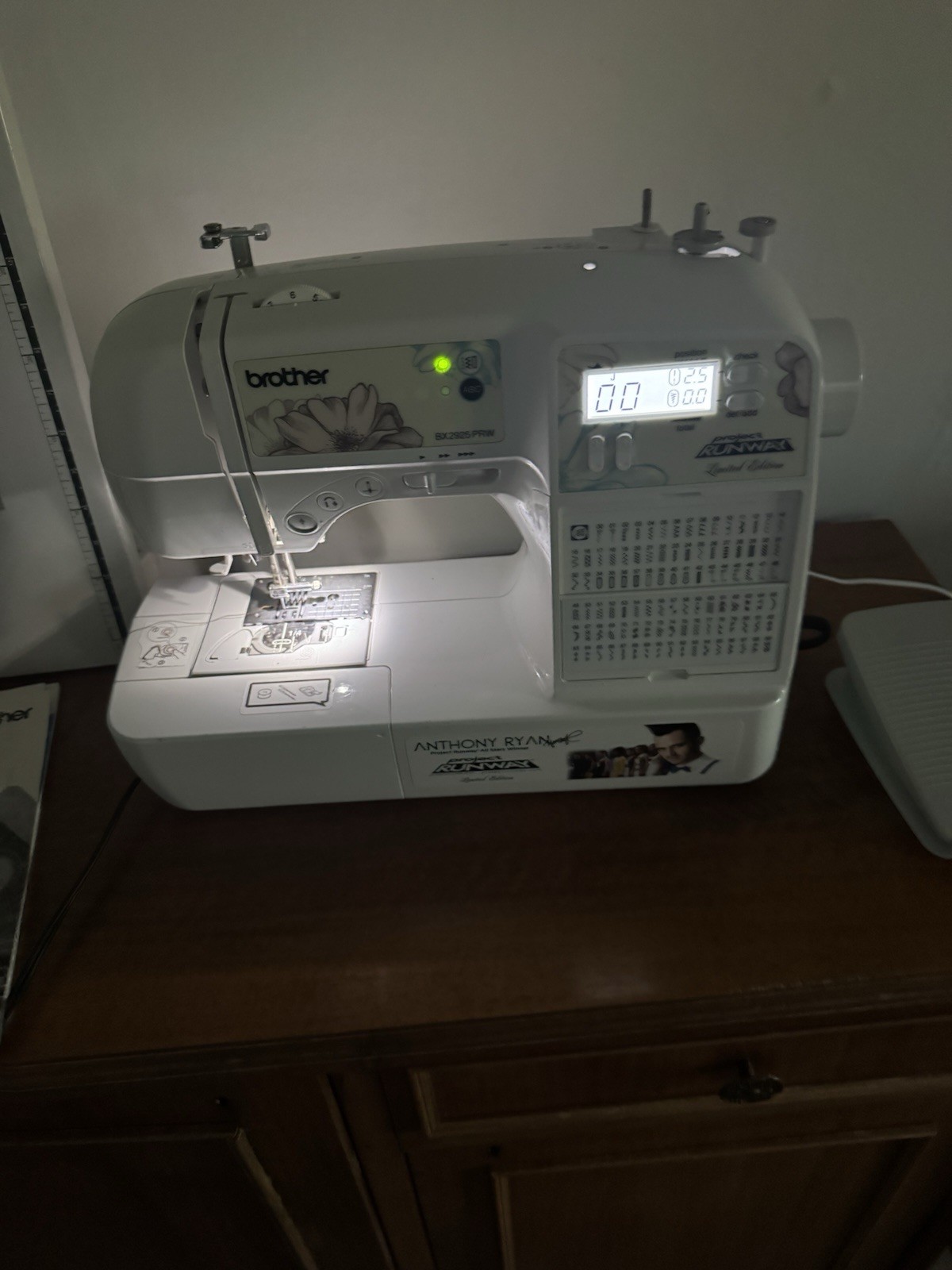 Brother BX2925PRW Project Runway Computerized Sewing Machine Pedal Table Manuals