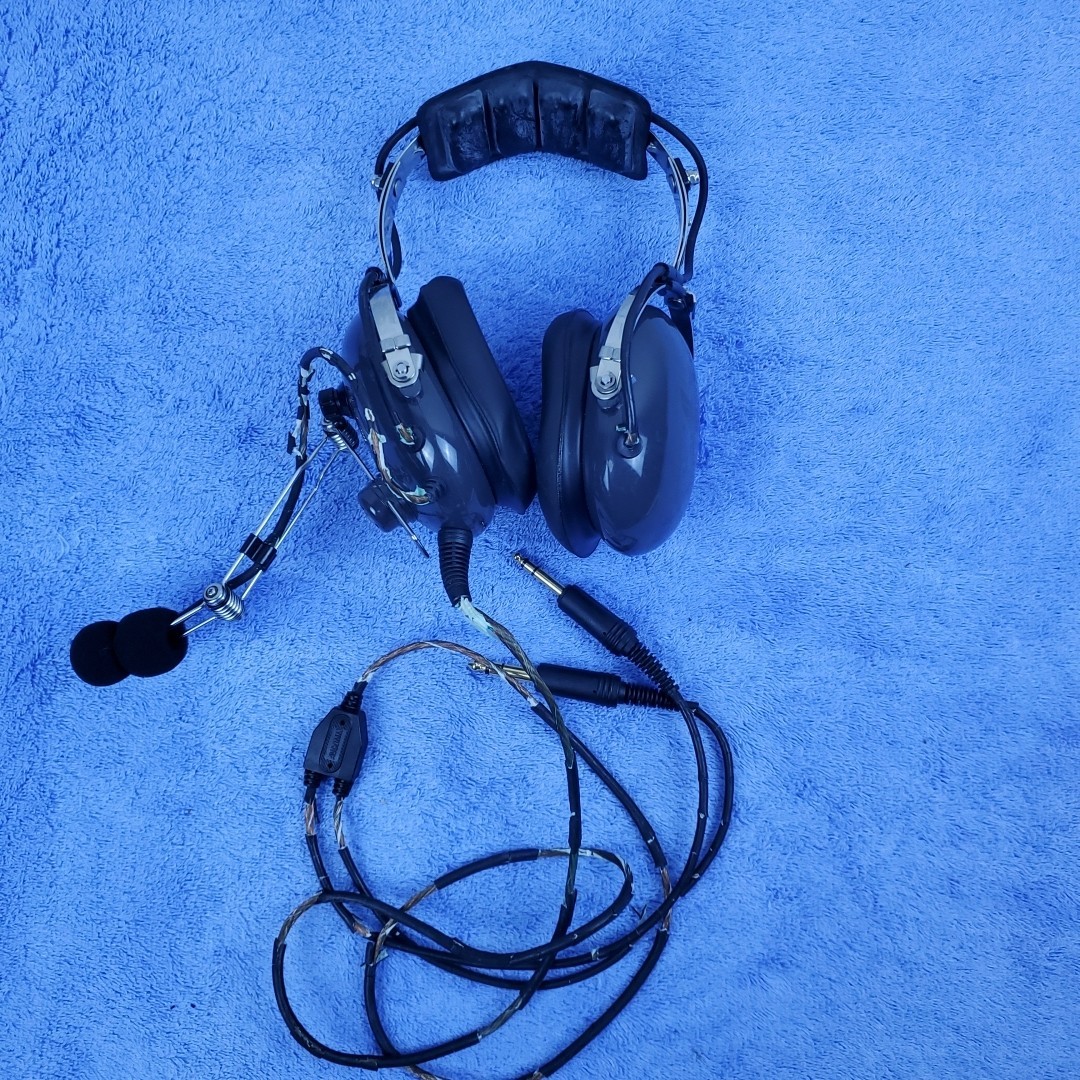 AVCOMM AC-200PNR Passive Aviation Headset Dual Plug.strip wire