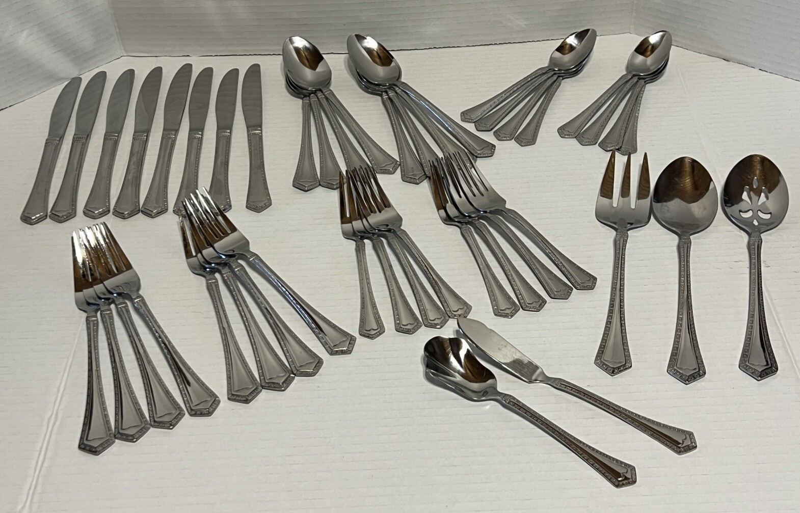 Heritage Silversmiths Stainless Flatware Serving Fork Spoon 45 Pieces Serves 8