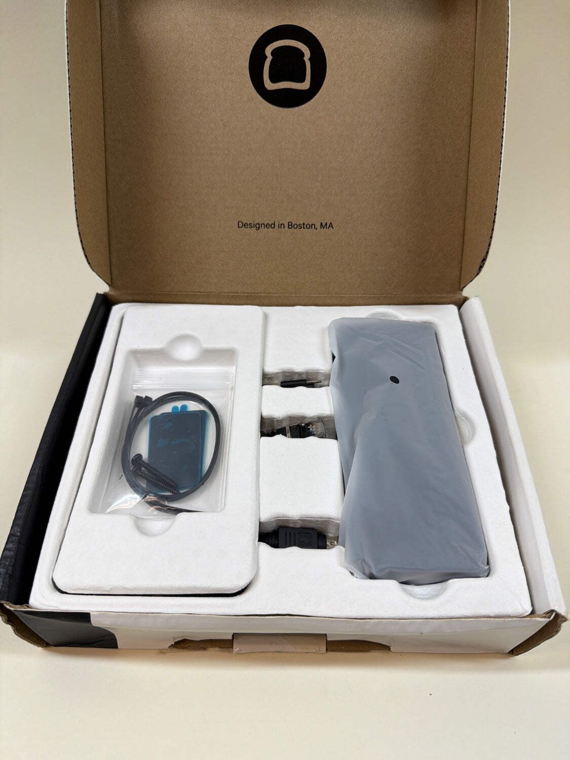 Toast HUB Ethernet Smart Hub TH200