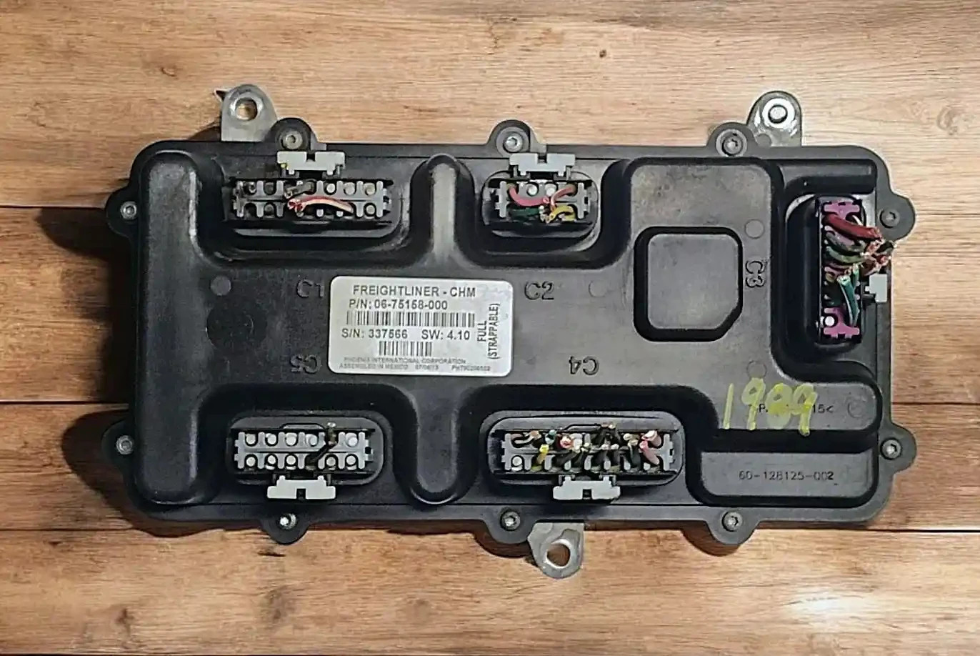 Used 2014 Electronic Chassis Control Module Multiplexer 2014 Freightliner M2 106