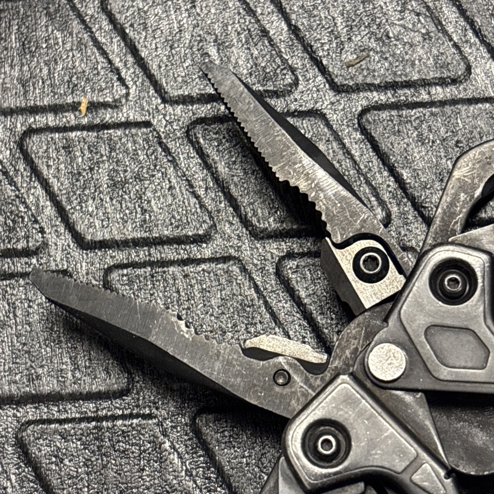 Leatherman OHT One Hand Tool Multitool - Black Oxide, Nice!