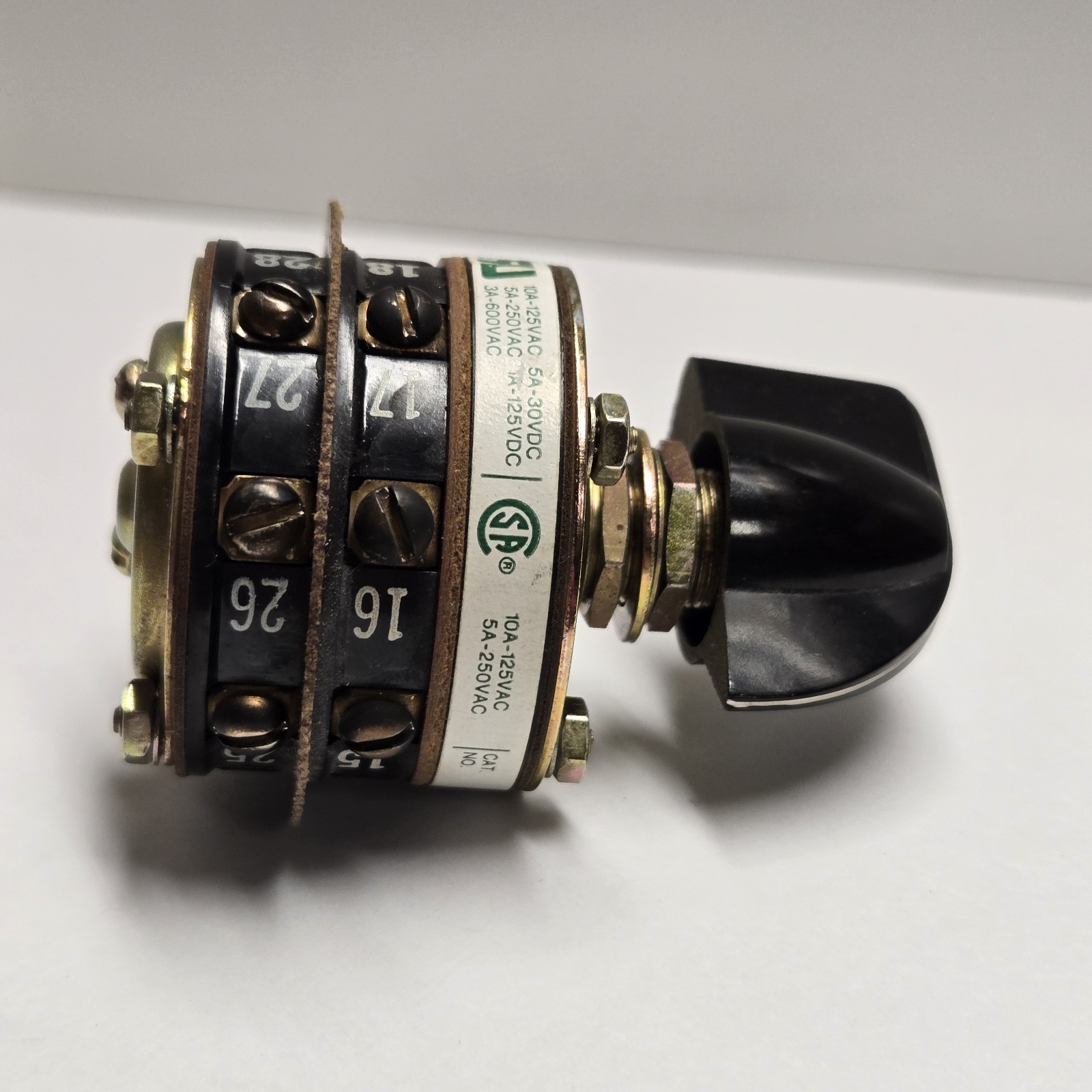 ELECTROSWITCH SERIES 31 31202A 0016 | MANUAL MODE SELECT SWITCH ( Missing Scre