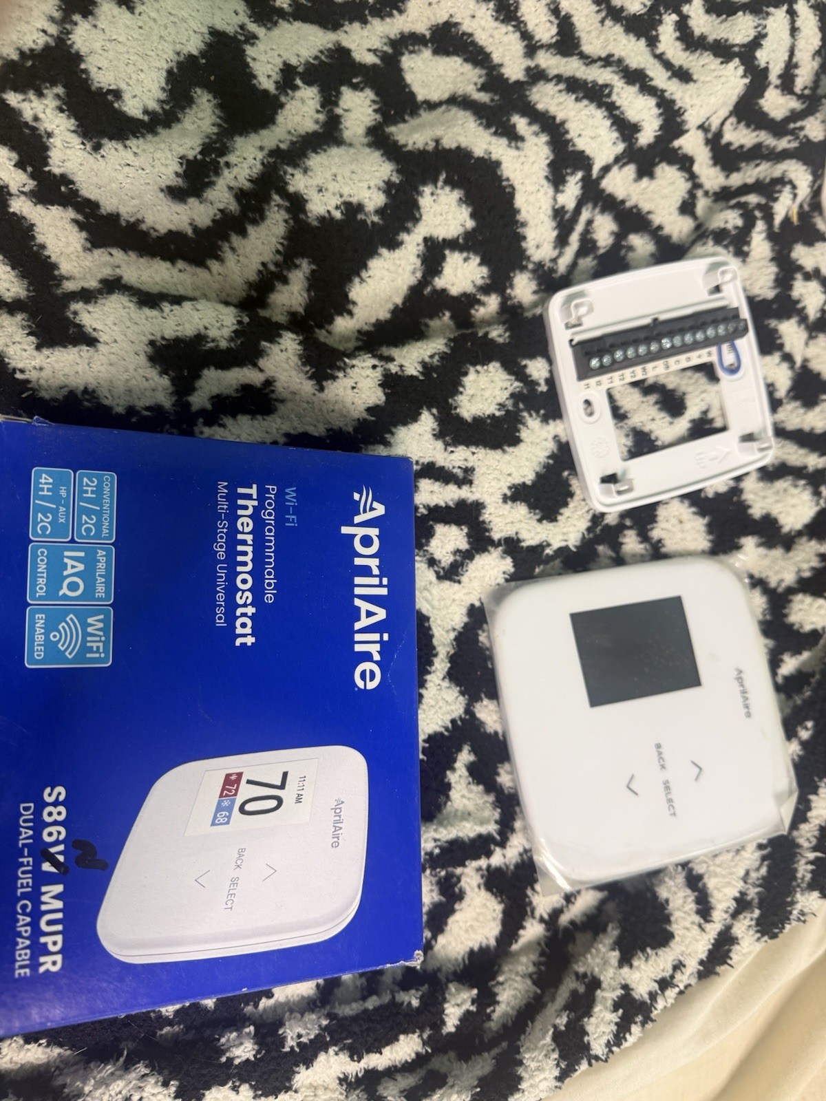 AprilAire S86NMU Programmable Multistage Universal Thermostat Multi-stage