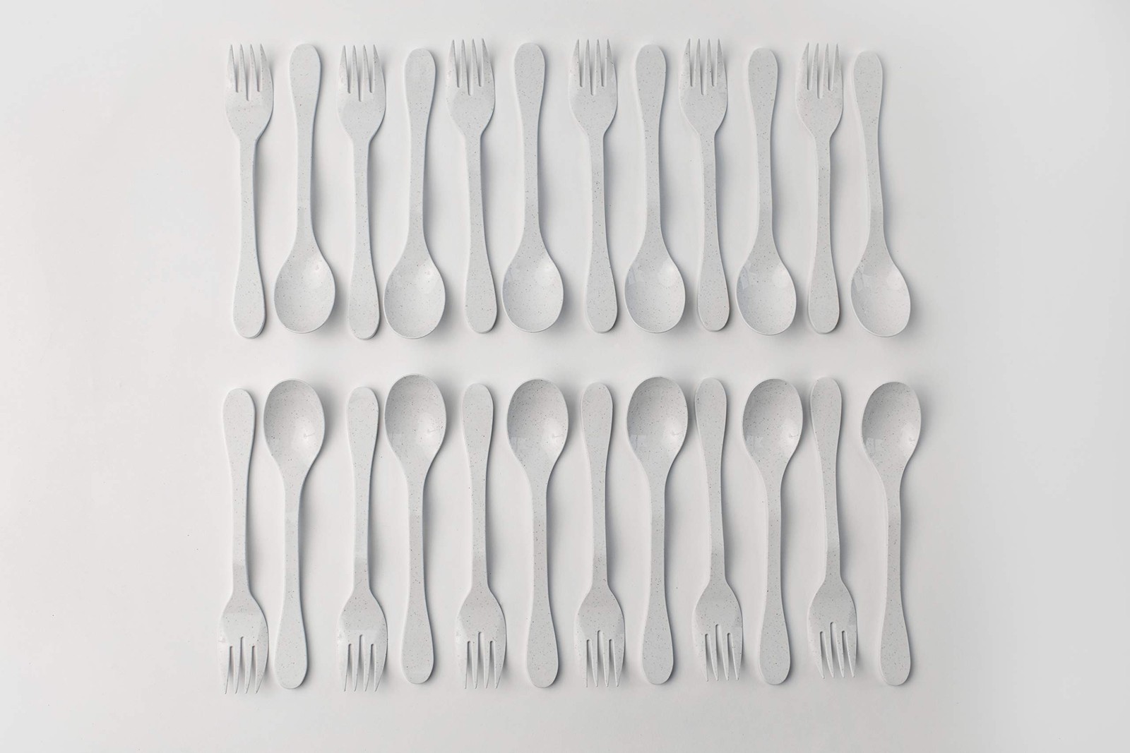 Eco Plant Based 24 Pack Reusable Flatware Set (White)…
