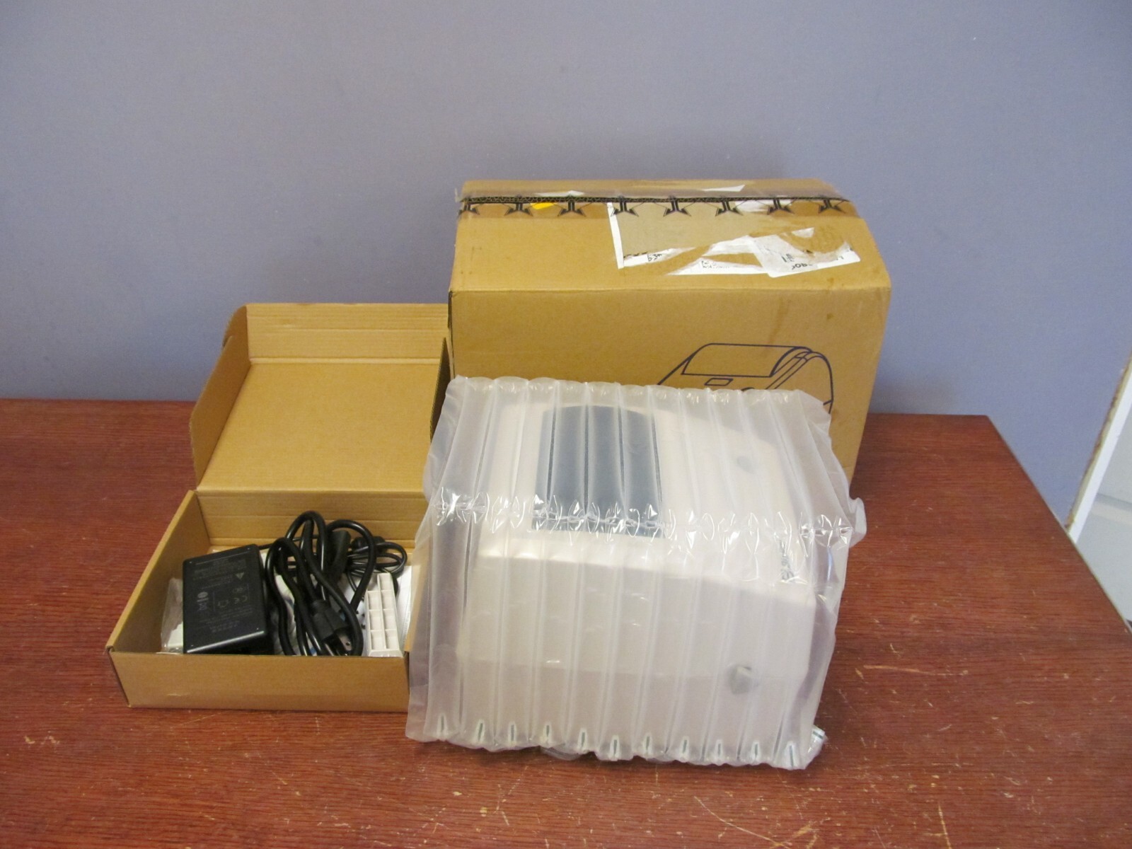 BizPal DTP-1000 Direct Thermal Label Printer, Never Used, Actual Photos Free S&H