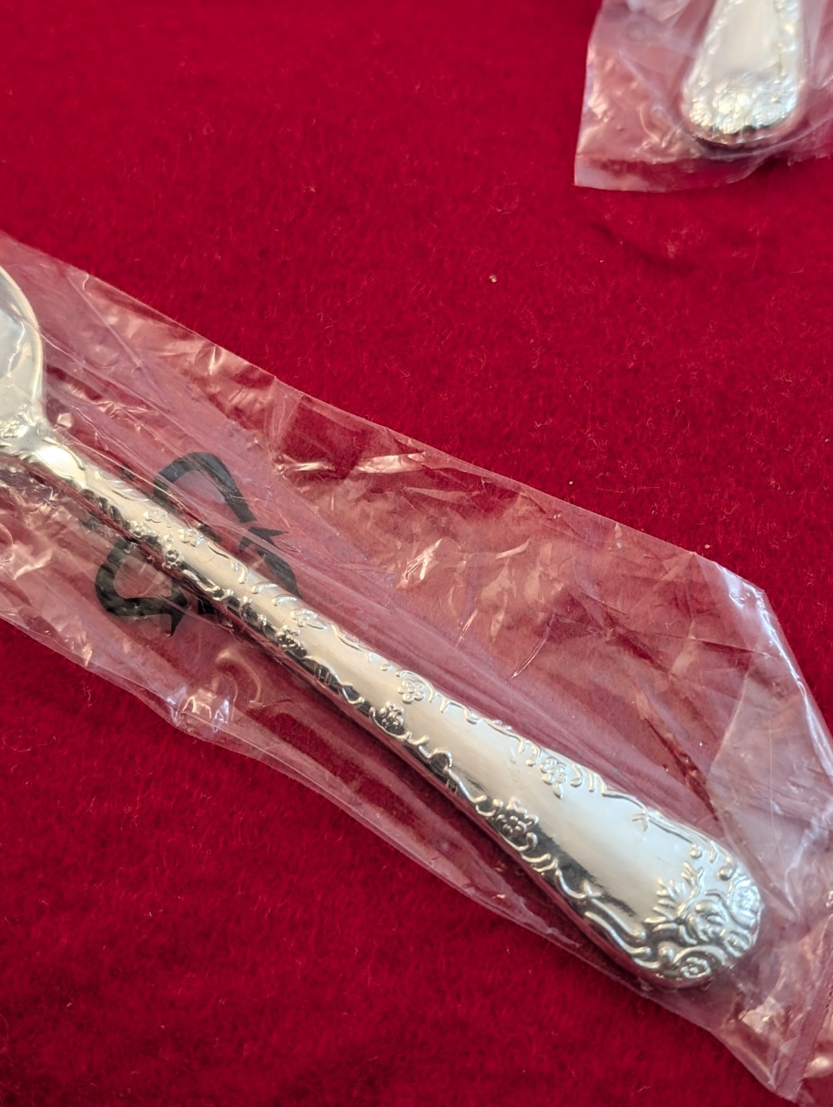 Set Of 6 Enchanted Rose Unmarked SilverPlate Teaspoons Flatware
