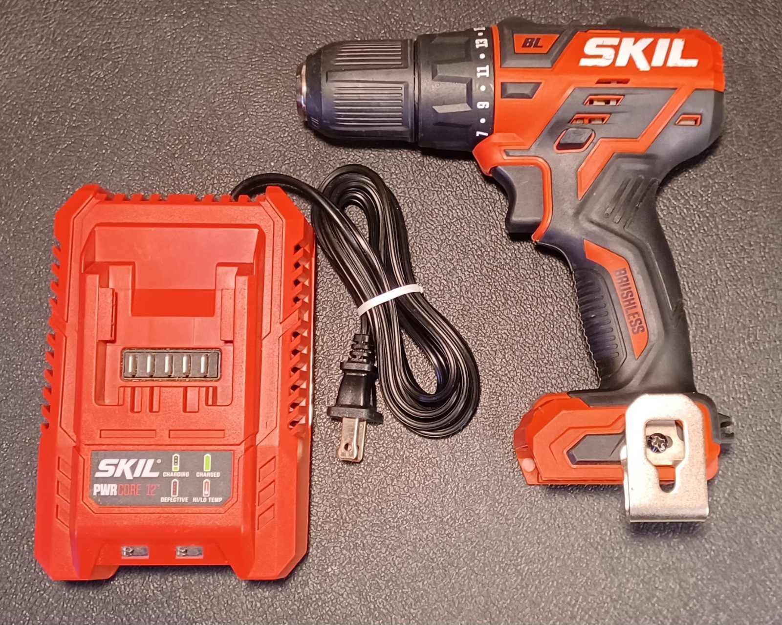 SKIL 12V PWRCORE Brushless Cordless 1/2" Drill Driver & Charger *Read Desc*   -H