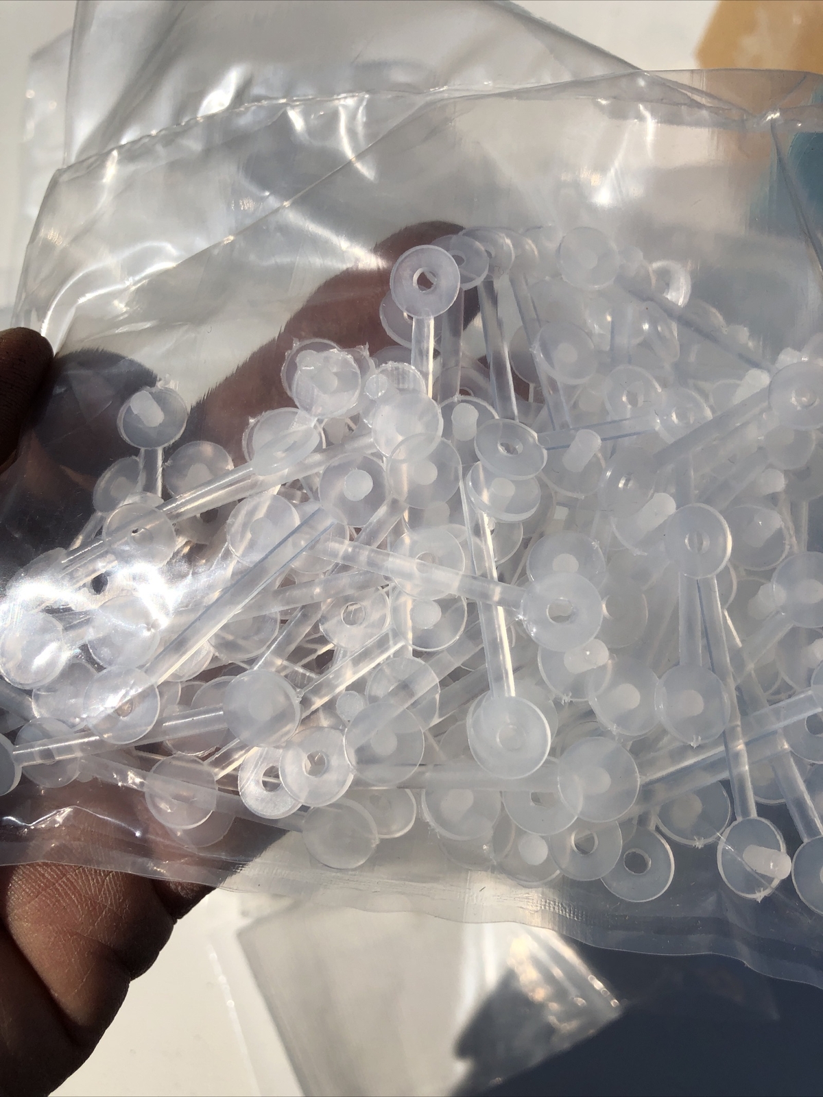 (900) Transparent Plastic Price Tag Transparent Hanging Clip Retail 37mm