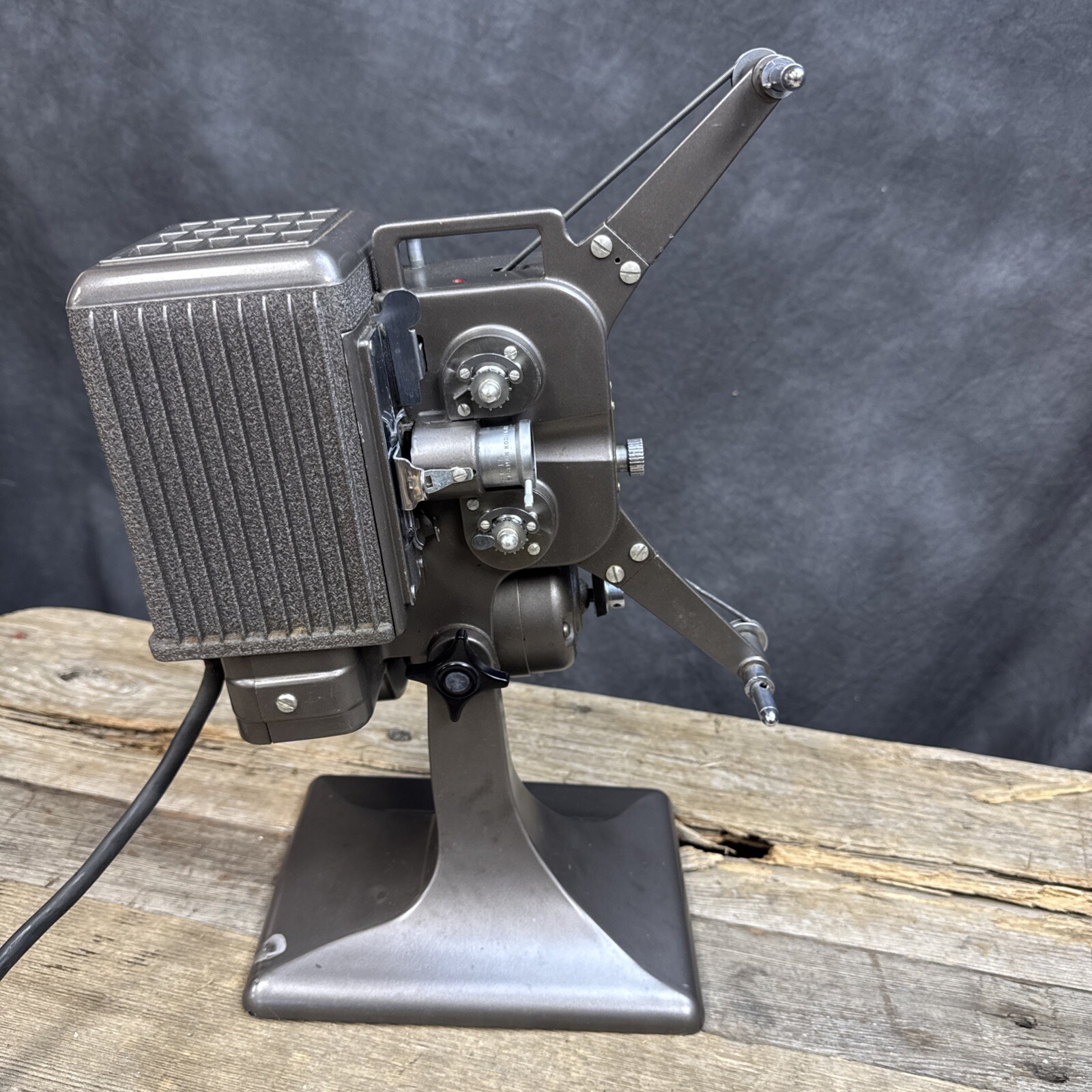 Vintage Eastman Kodascope Eight Model 70, 8mm Film Projector SEE VIDEO