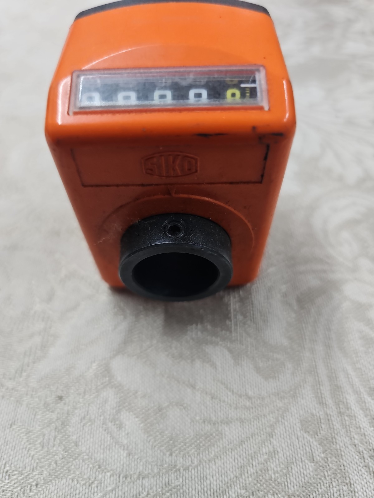 Siko 0904-2.5-E-20MM Digital Position Indicator, 5-Digit 20MM Hole Diameter