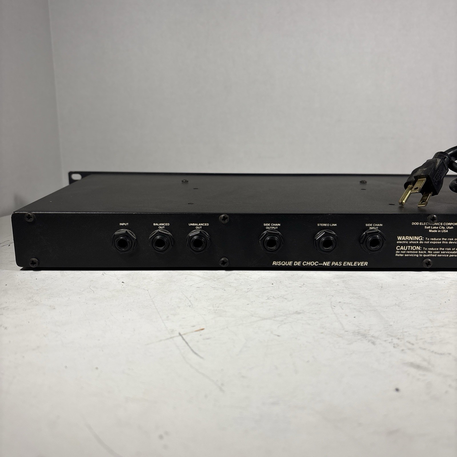 Vintage DOD R-825 Compressor Limiter Rack Mount Dynamics Processor