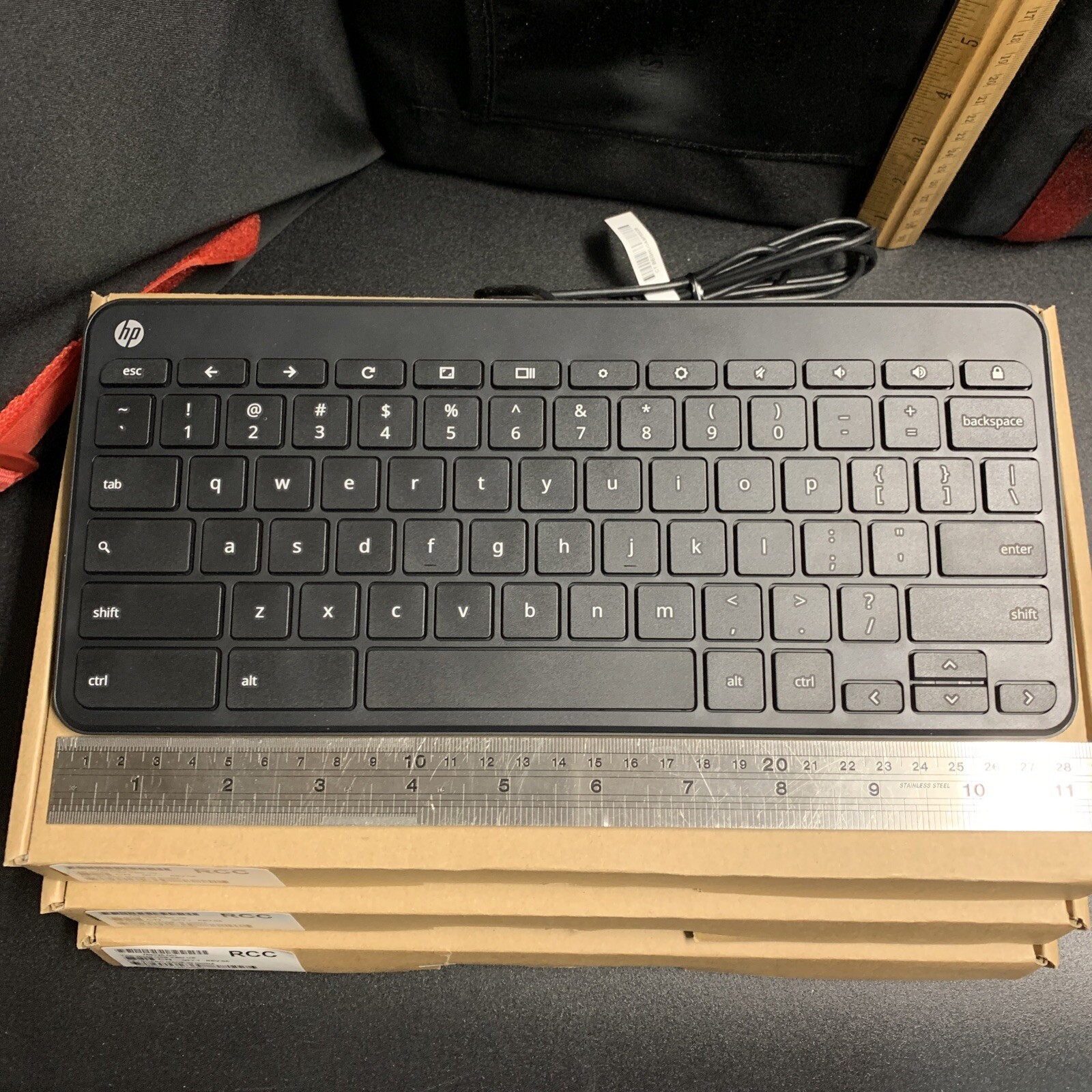 Lot of 4 NEW Genuine HP KEYBOARDS 766226-001