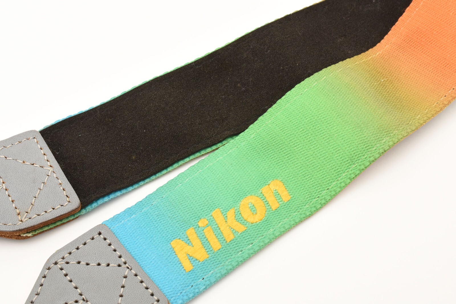 《TOP MINT》Nikon Aurora Color Neck Strap For Film Digital Camera From JAPAN✈✈🚀🎁
