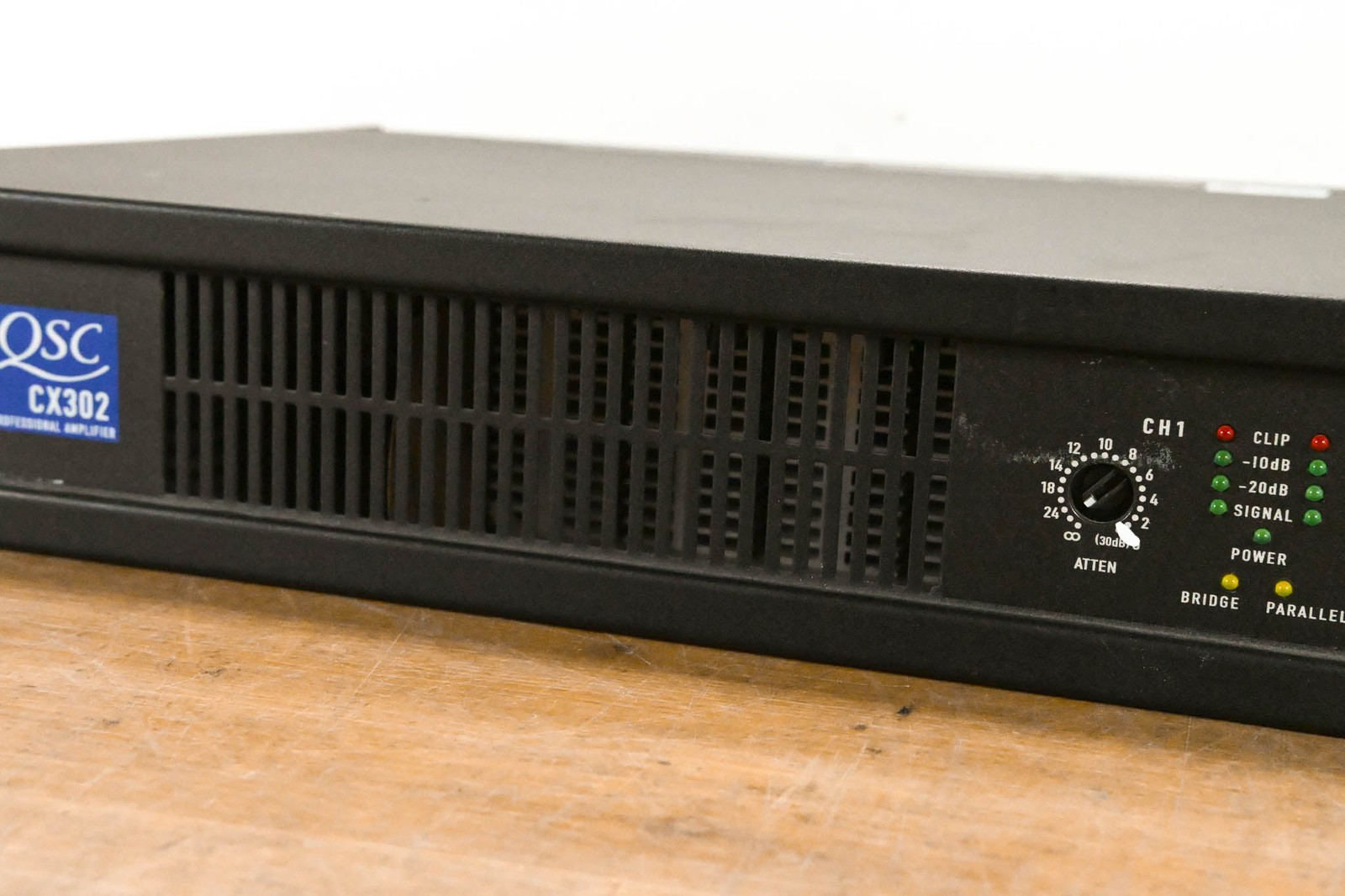 QSC CX302 2-Channel Power Amplifier CG0127J