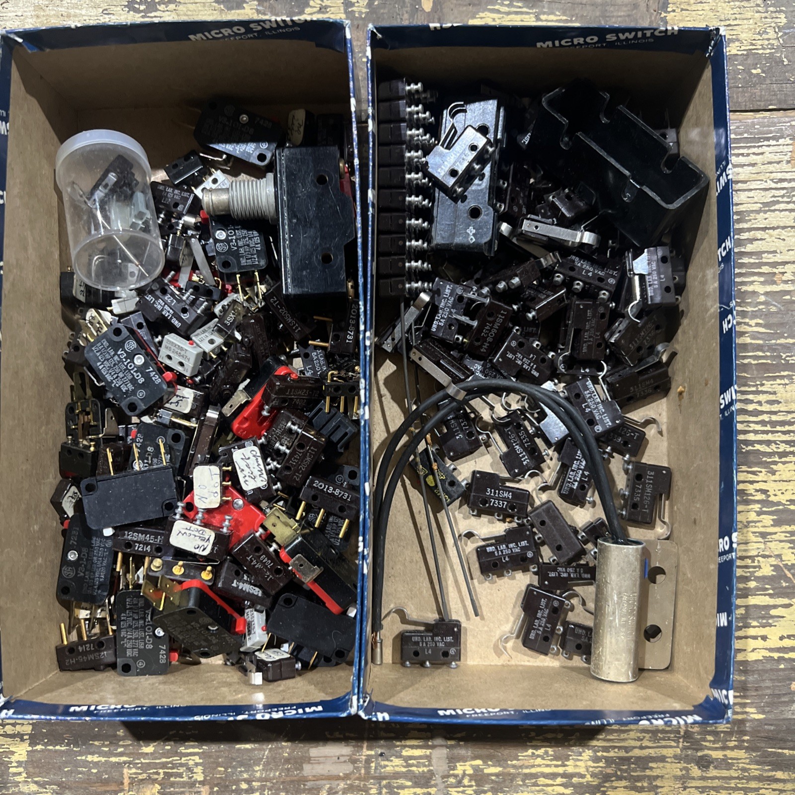 Large Lot Of Micro Switches, Limit, Snap Action, Mix of New & Used Parts