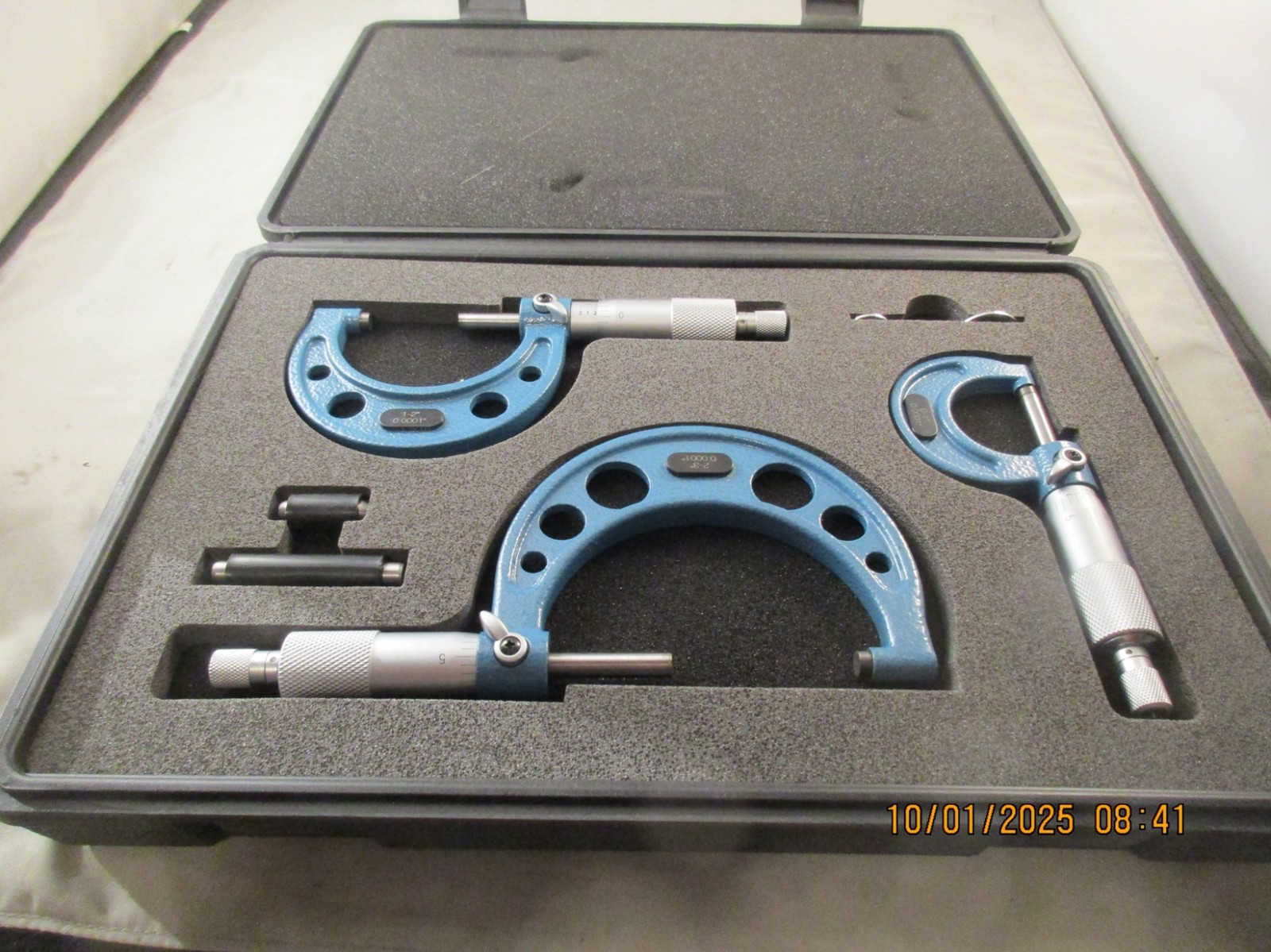 Pittsburgh 64202 3pc Micrometer Tool Set Padded Hard Case 0-3" used vg condition