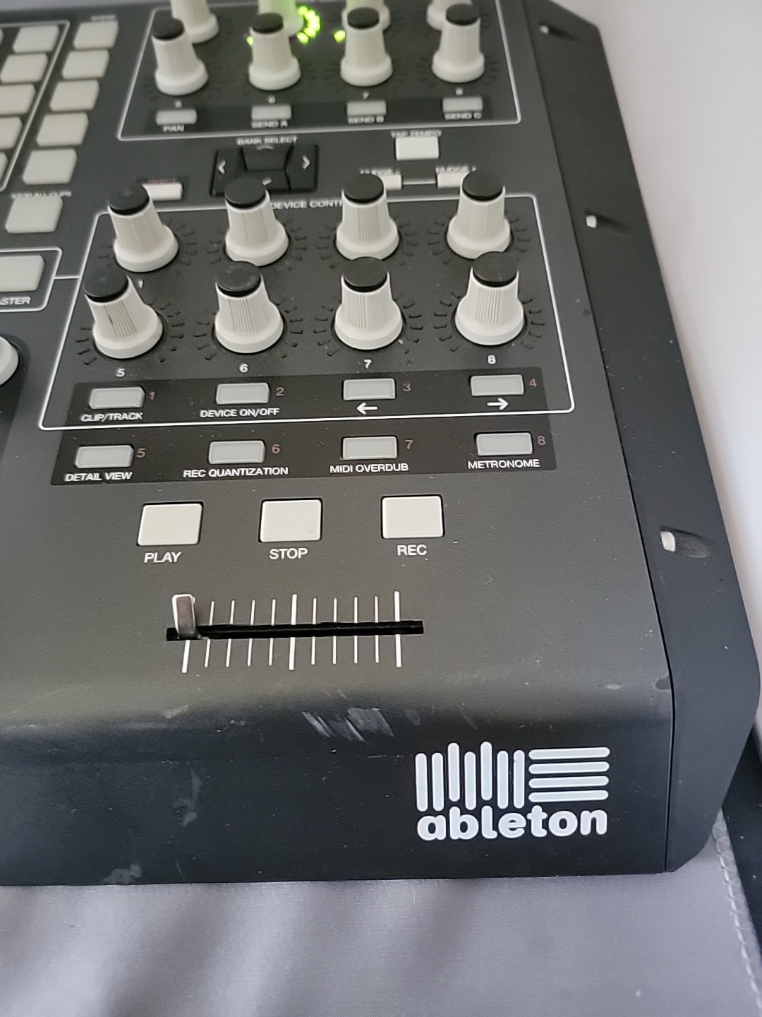 Akai APC40MKI USB Audio Interface MIDI Controller