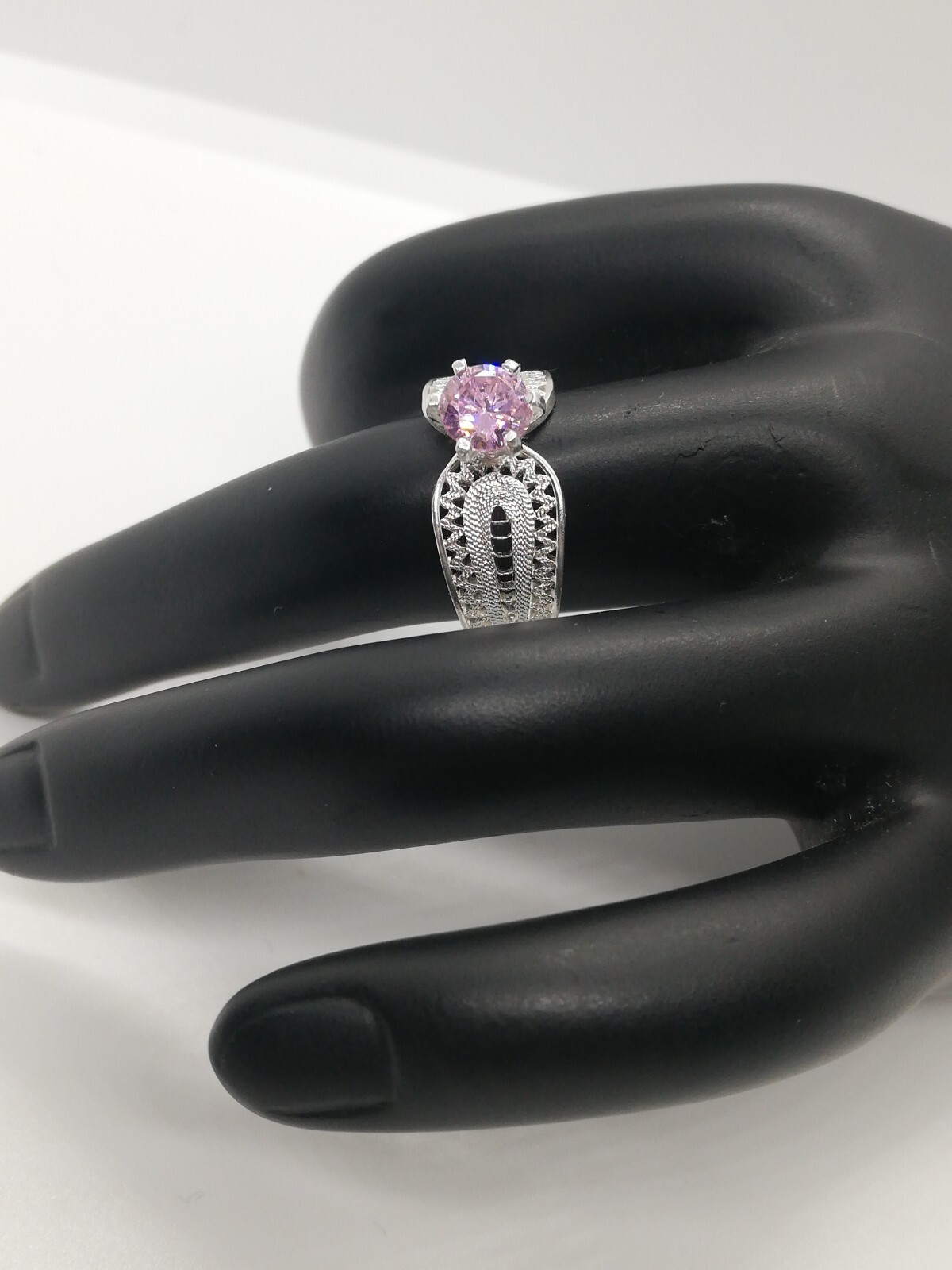 . 970 Solid Silver Women's Ring Size 7 Filigree New.