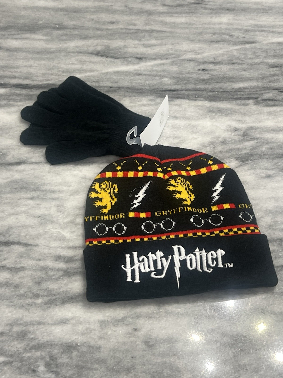 Harry Potter Kids Beanie/ Gloves NWT