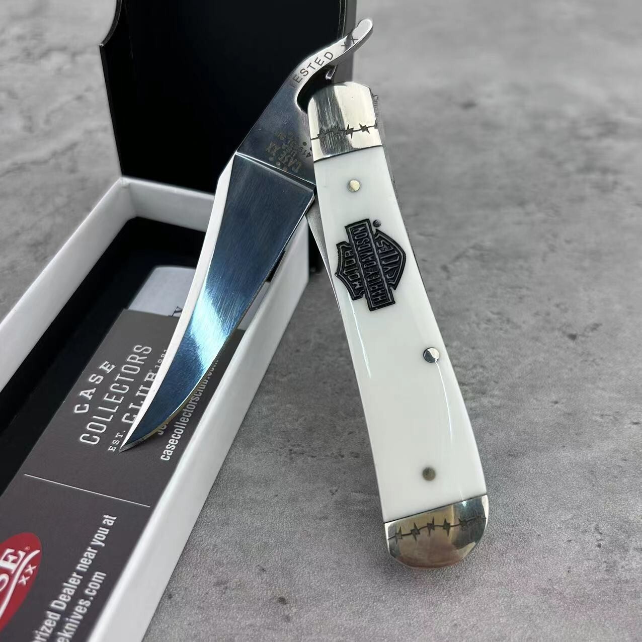 CASE XX Harley-Davidson Russlock White HANDLE Pocket Knife - 52249