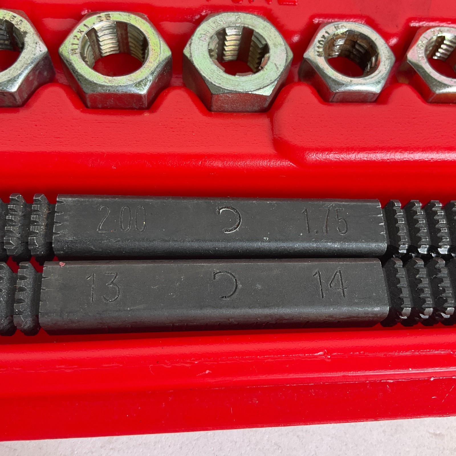 Snap On Tools RTD48 48 Piece Master Rethreading Set Fractional Metric