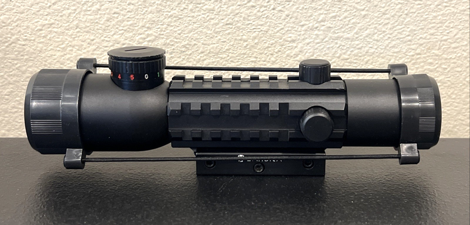 Barska 4 x 28 IR Electro Sight Rifle Scope AC11322 - Worn Box