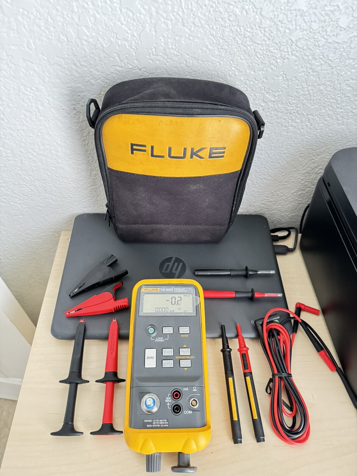 FLUKE 718-300G PRESSURE CALIBRATOR LEADS & ACCESSORIES SHIPS NEXT DAY