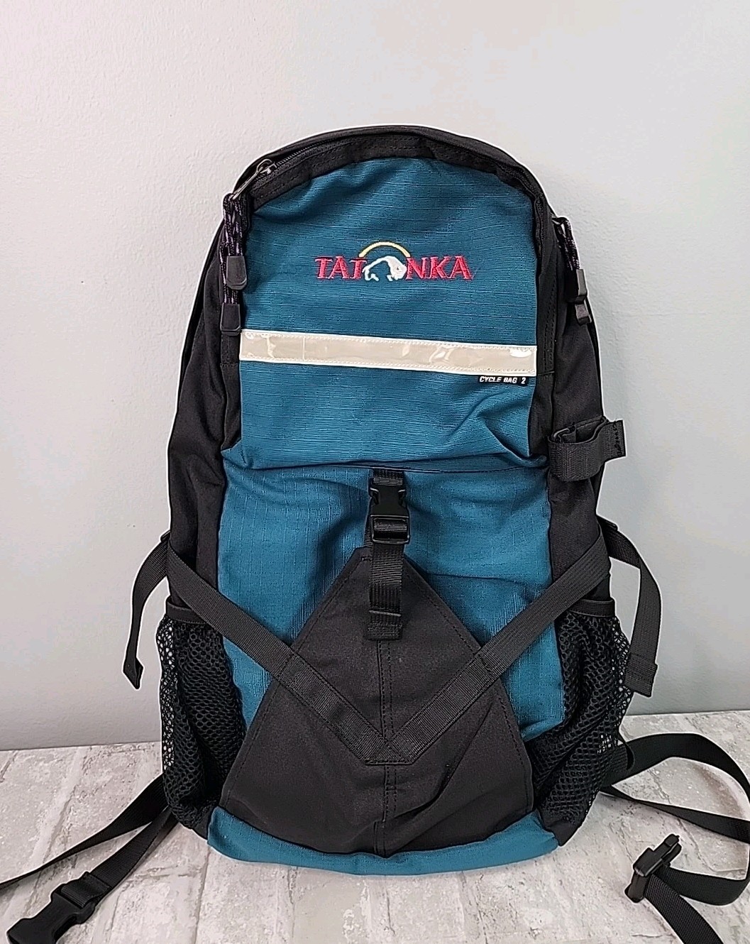 Tatonka Outdoor Cycle Bag 2 Green Black Lightweight Padded Bike Cycling Backpack