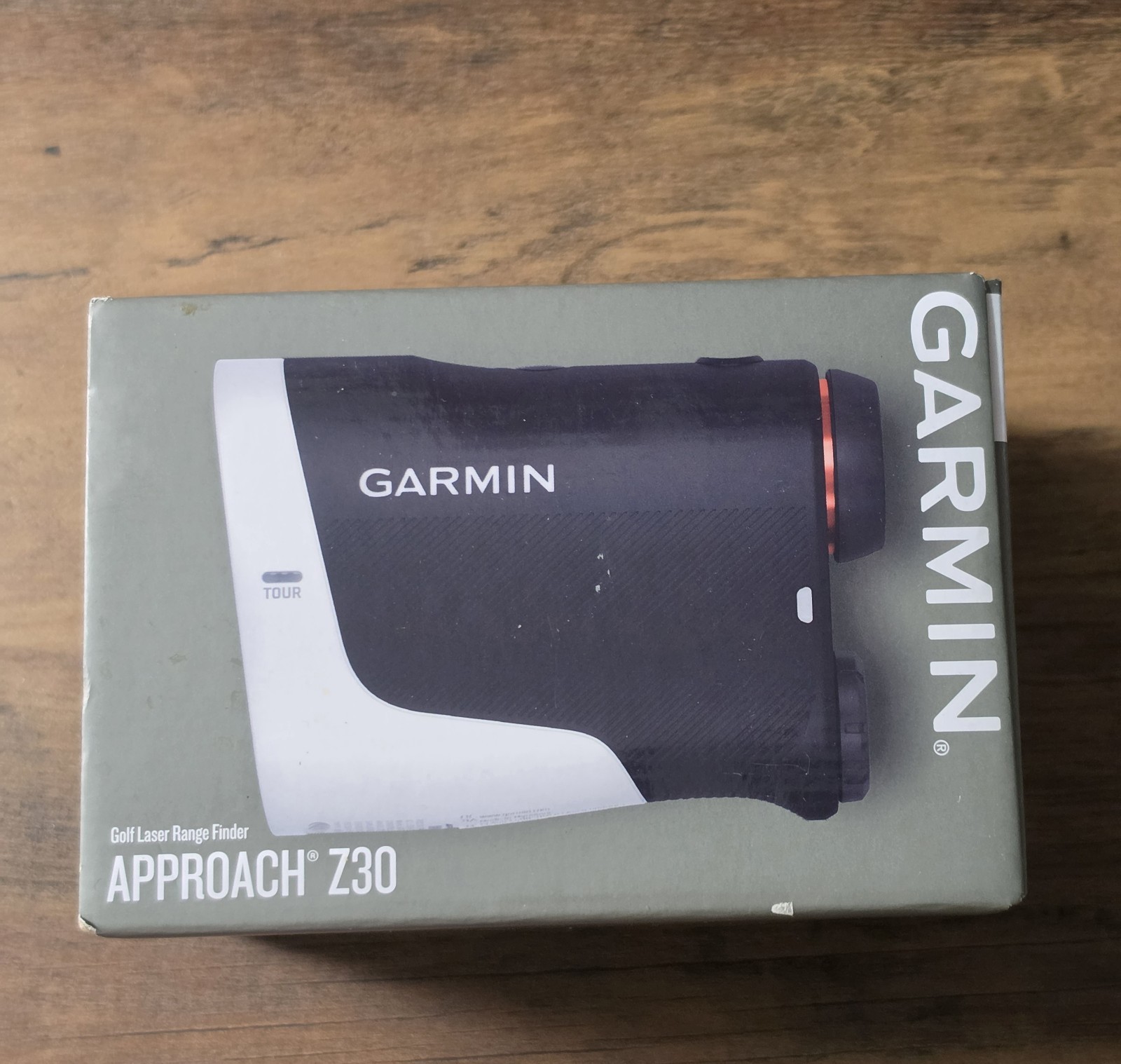 Garmin Approach Z30 Golf - GPS Laser Range Finder Up To 400 Yards - NEW