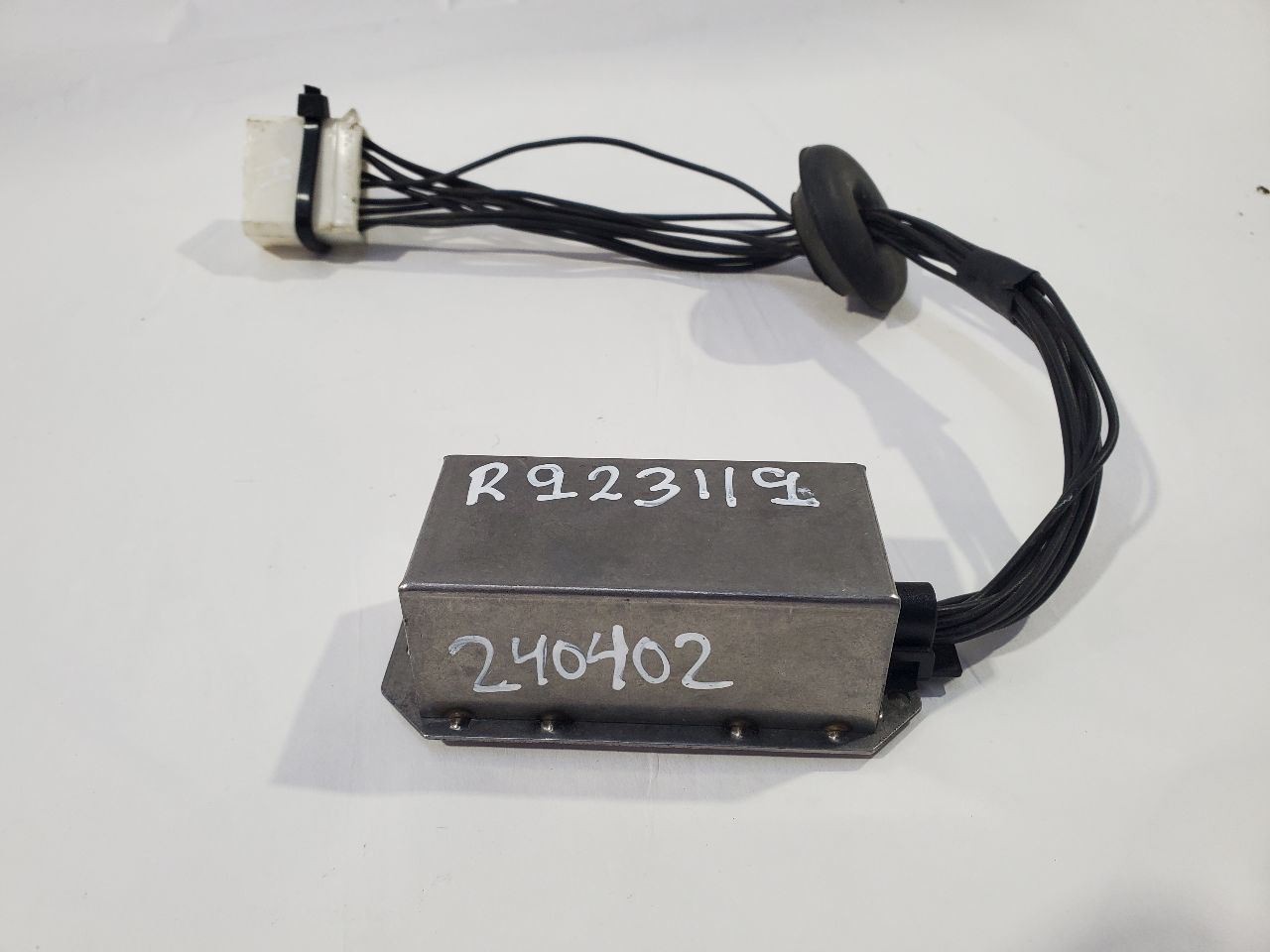 2005 Lotus Elise Cobra OEM 8502 Alarm Control 6M8502L1A