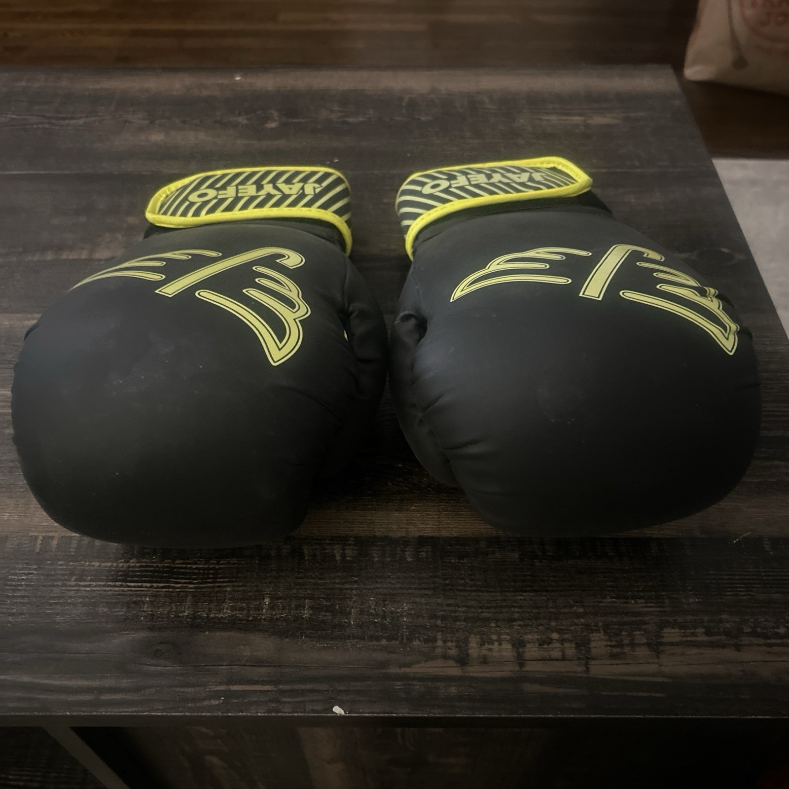 Jayden 12oz boxing gloves