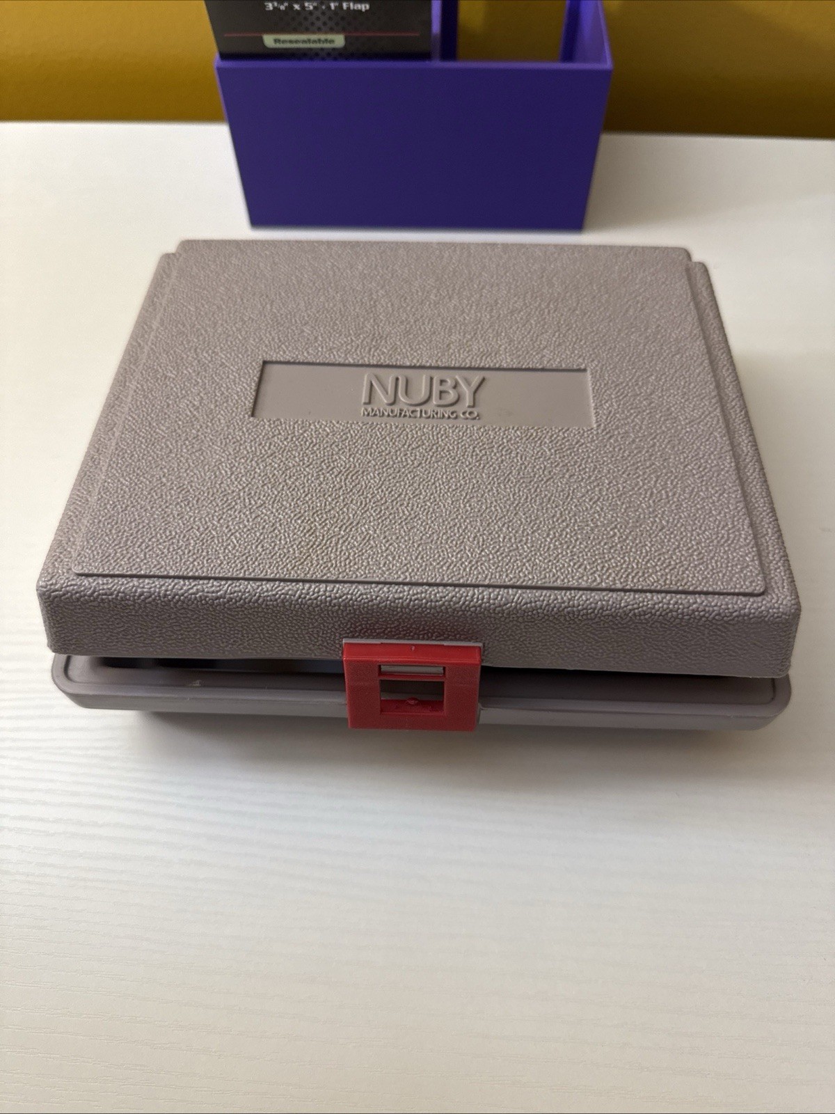Protect Your Nintendo Game Boy Storage Case Nuby GB Hard Carry Travel Gray