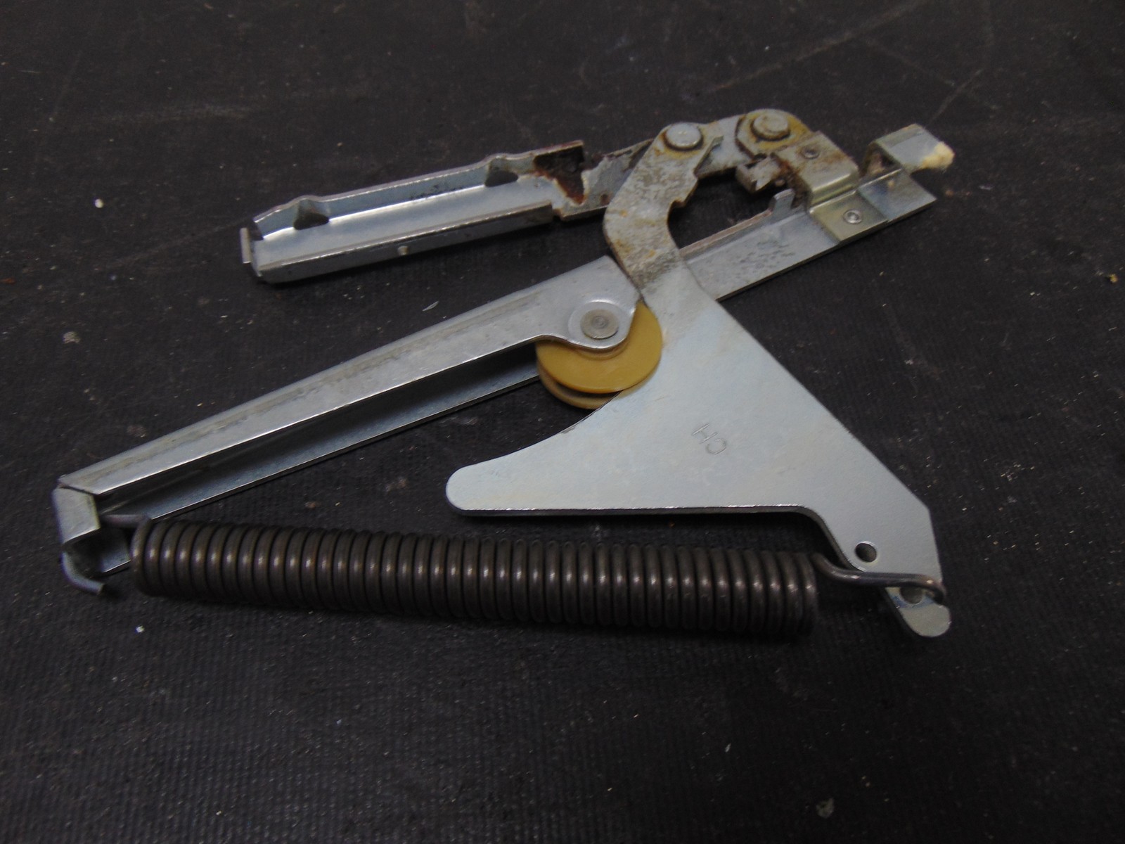 Maytag Range MGR5752ADS Hinge 74003968