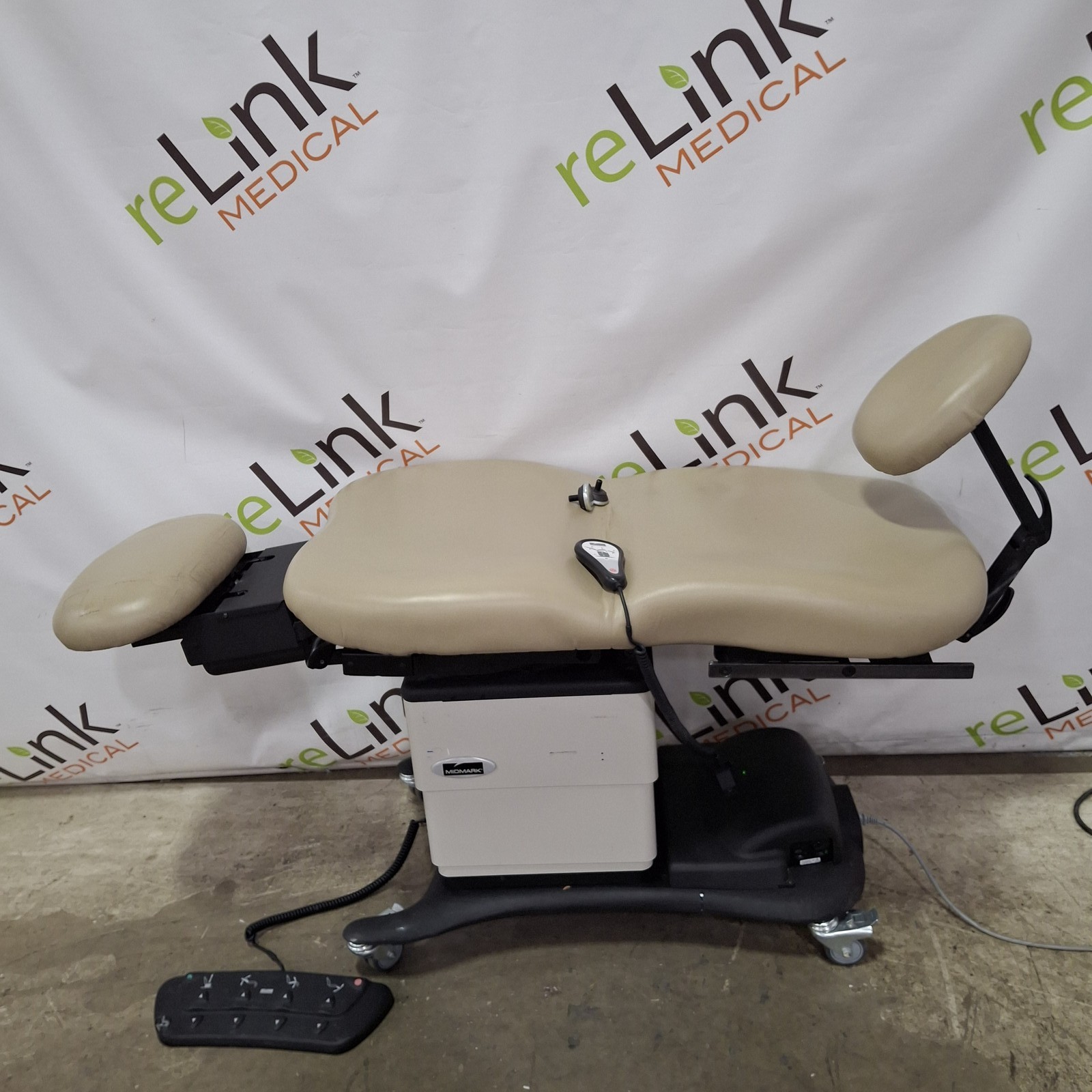 Midmark 630 Procedure Chair