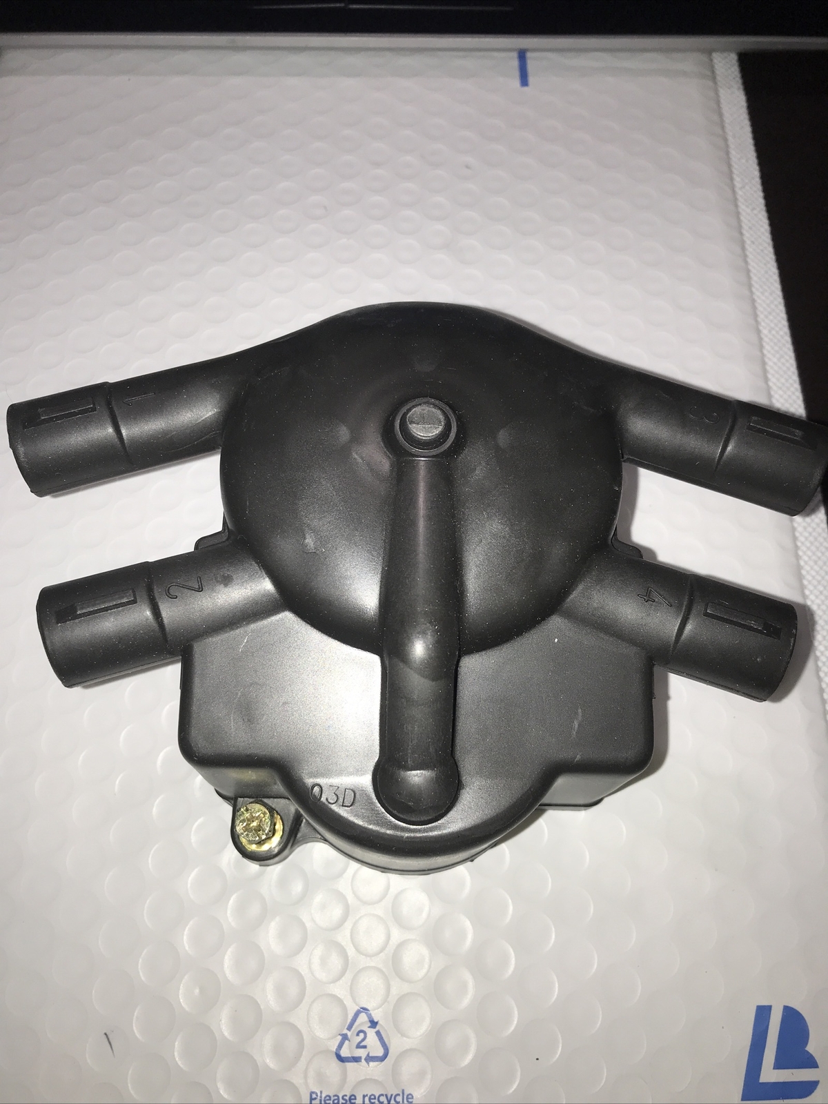 Kemparts  W369X Distributor Cap Free Shipping Crosses to Standard JH130