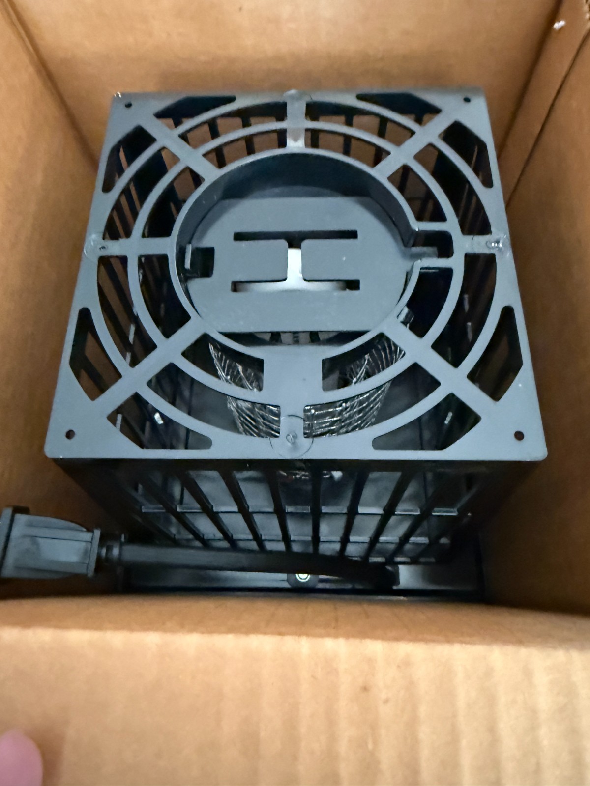 Stinger Bug Zapper Model UV15 New in Box .5 Acre Coverage