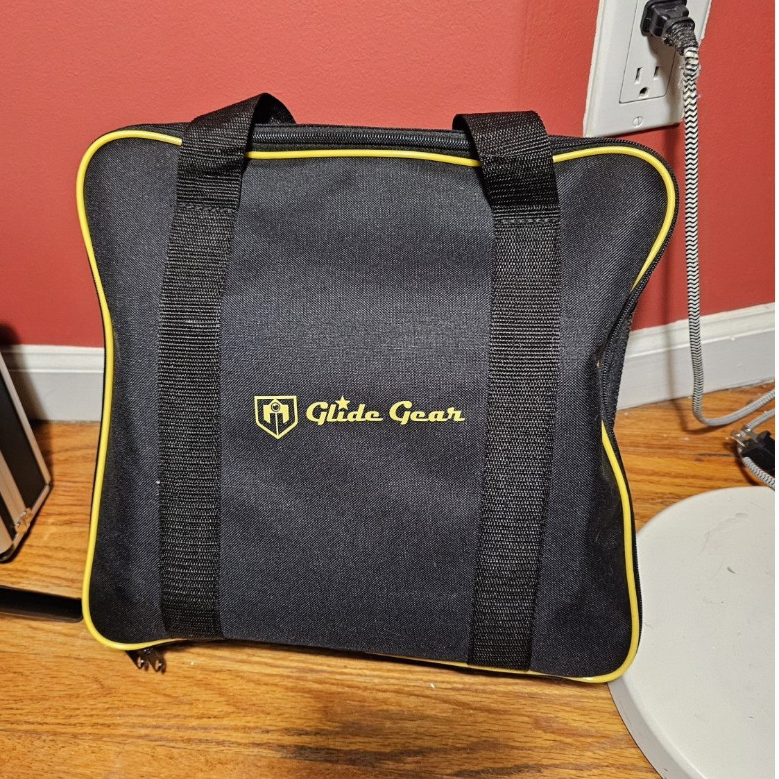 Glide Gear Gilded Gear Teleprompter with Carrying Case - Used