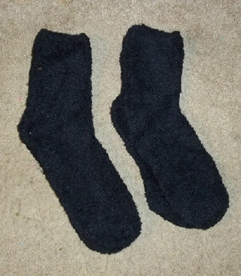 NEW 2 Pair Men's  Fluffy Fuzzy Socks  Black  NEW