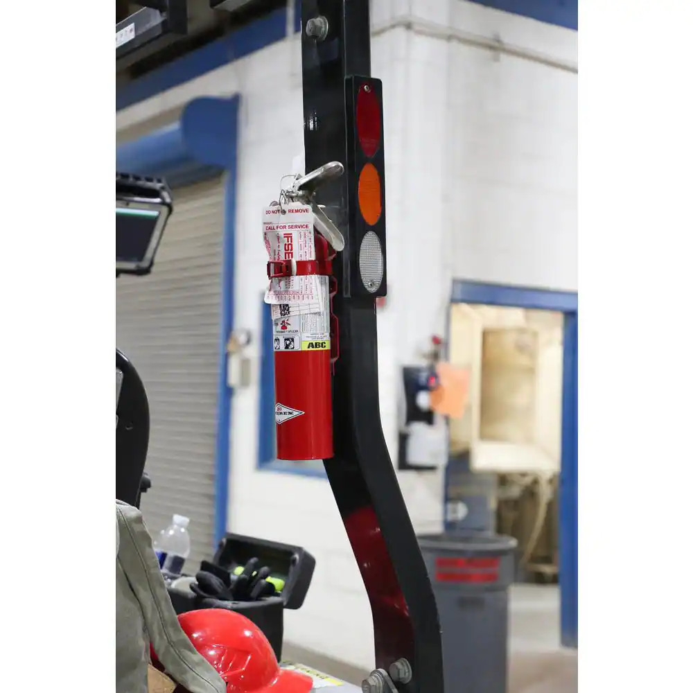 1-A:10-B:C 2.5 Lbs. ABC Dry Chemical Fire Extinguisher