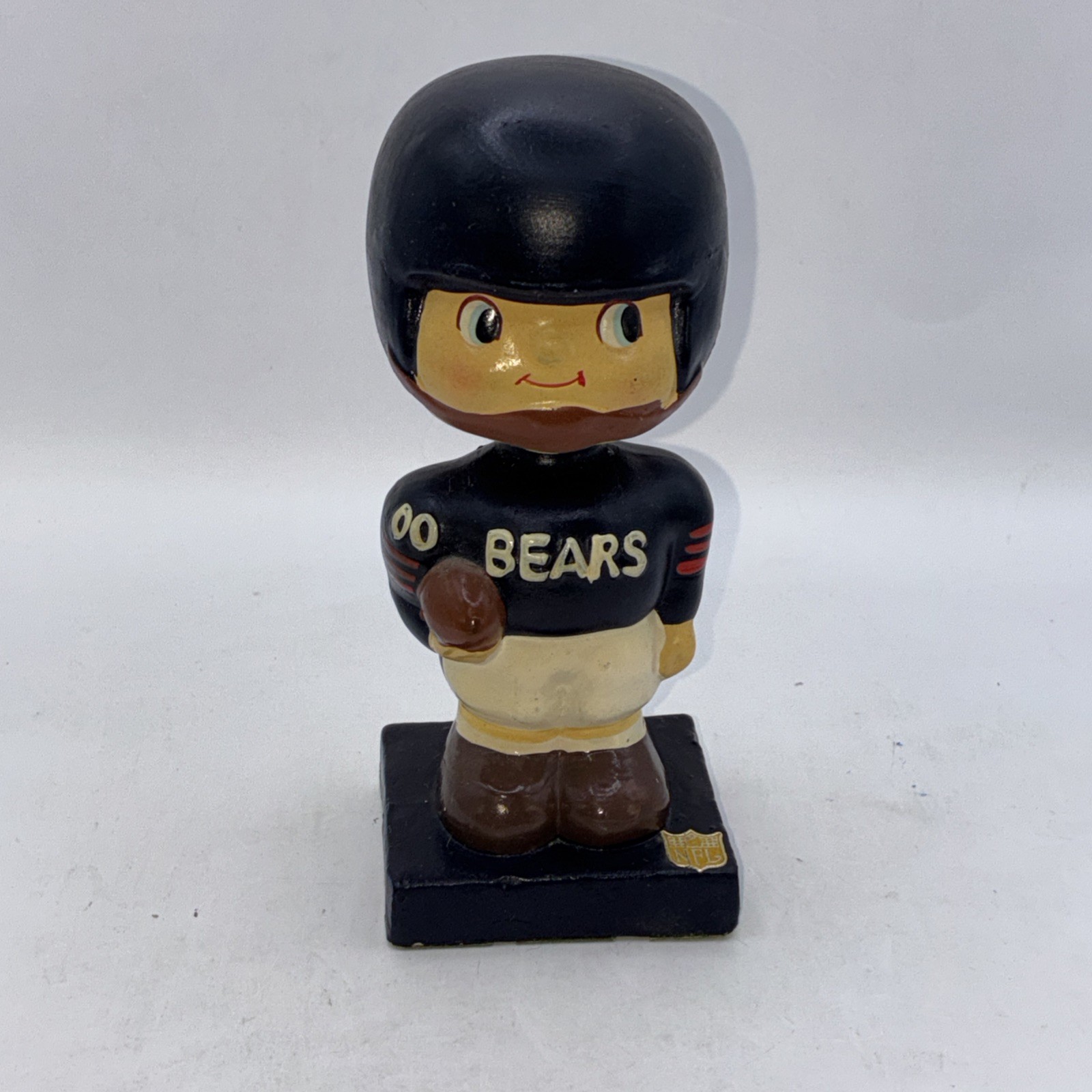 Chicago Bears Vintage NFL Football Player Bobblehead Officially Licensed
