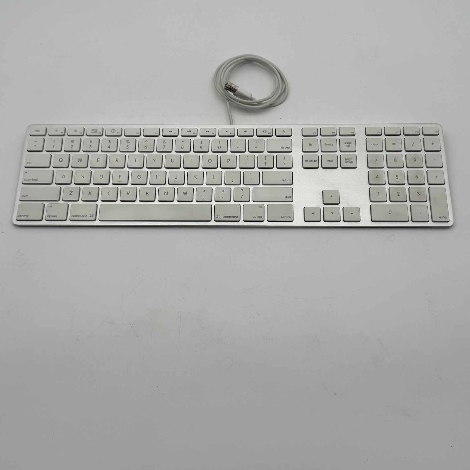 Apple A1243 Wired Keyboard White And Silver Tested Works