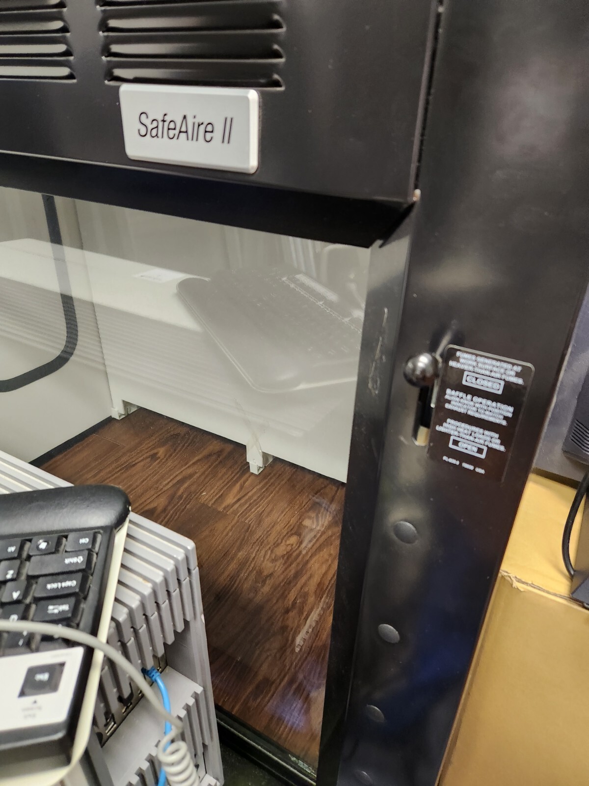 Used Bench Hood Workstation Hamilton - SafeAire II