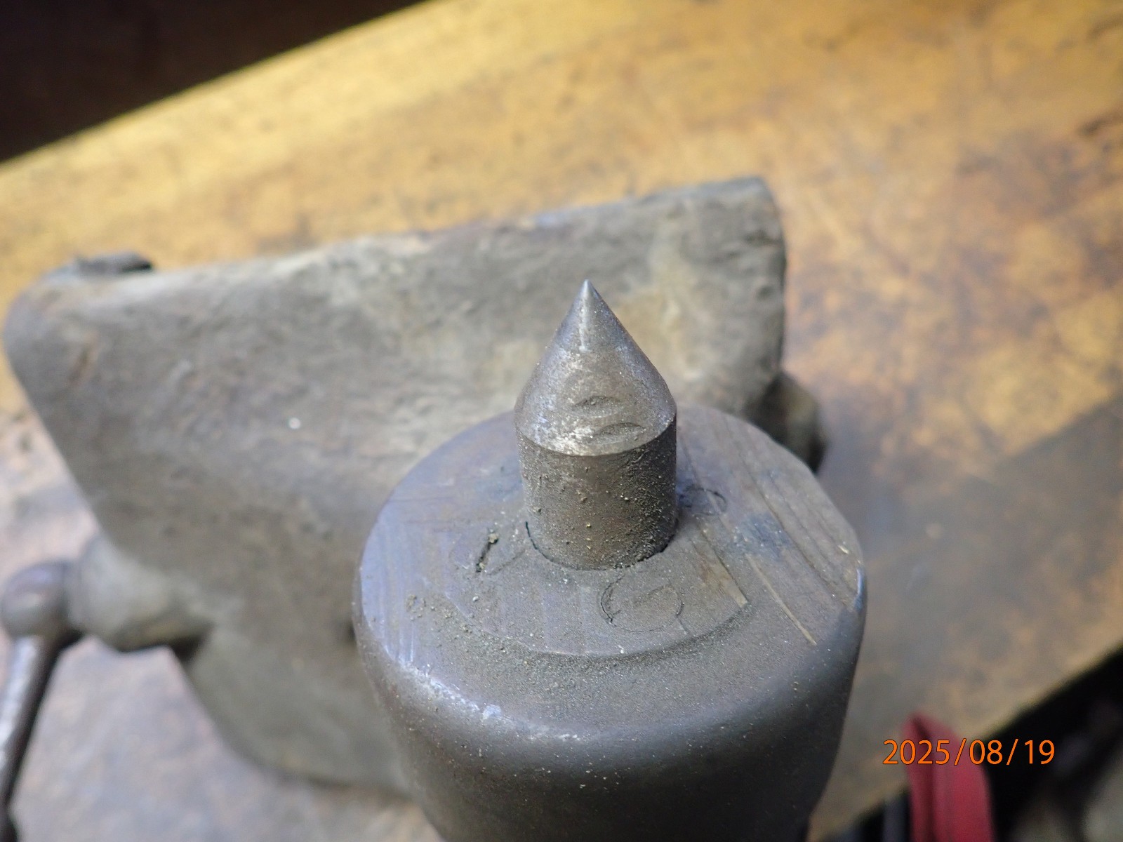 OLDER BENCH CENTER OR GRINDER GRINDING TAILSTOCK ASSEMBLY