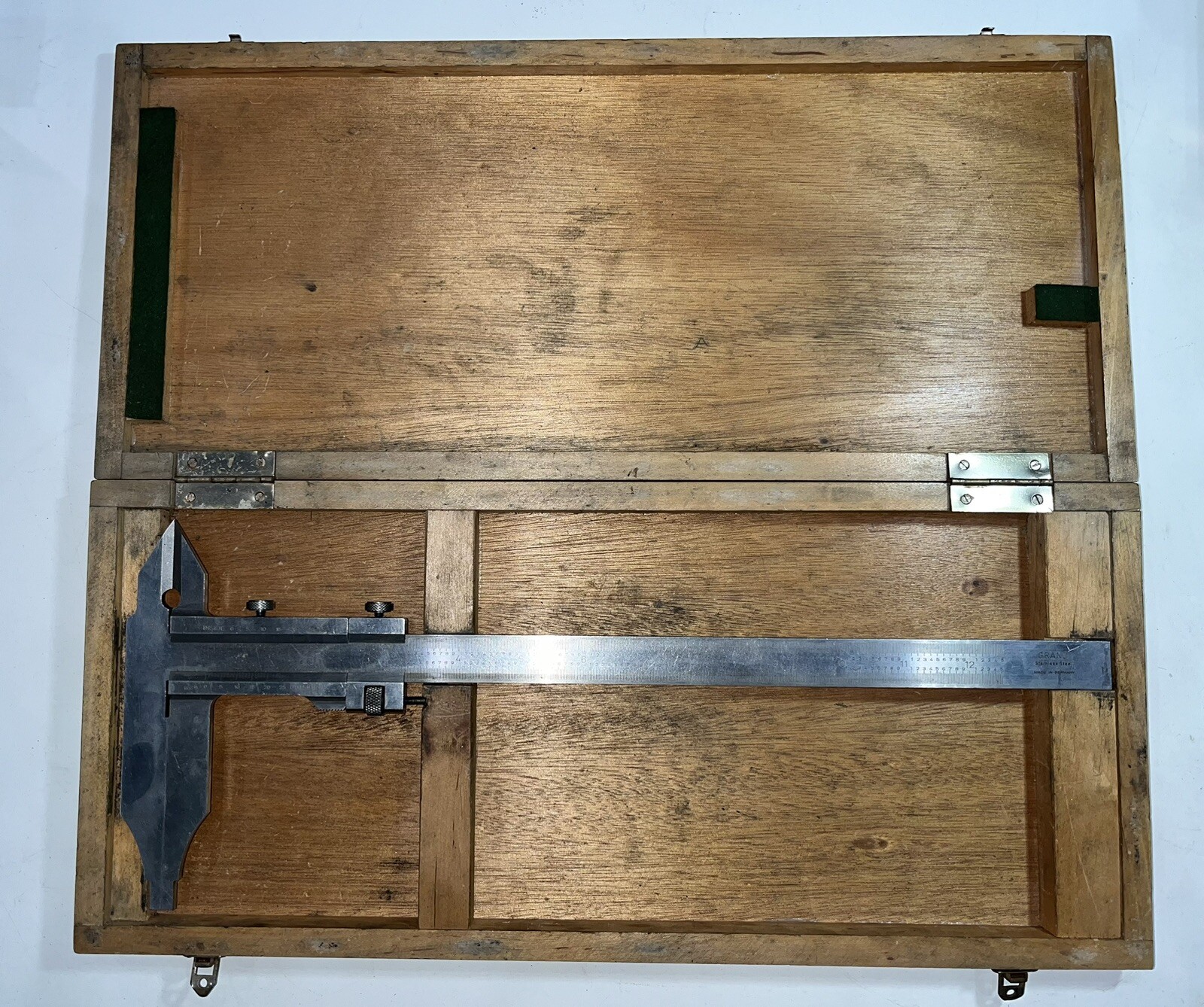 Grand New York Stainless Steel Vernier Caliper 15-1/2" Inside Outside Micrometer